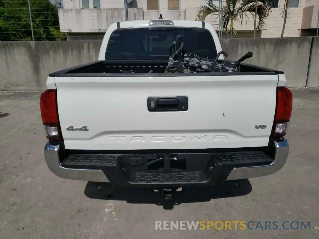 6 fotografías del automóvil dañado 3TMCZ5AN2NM454393 TOYOTA TACOMA 2022