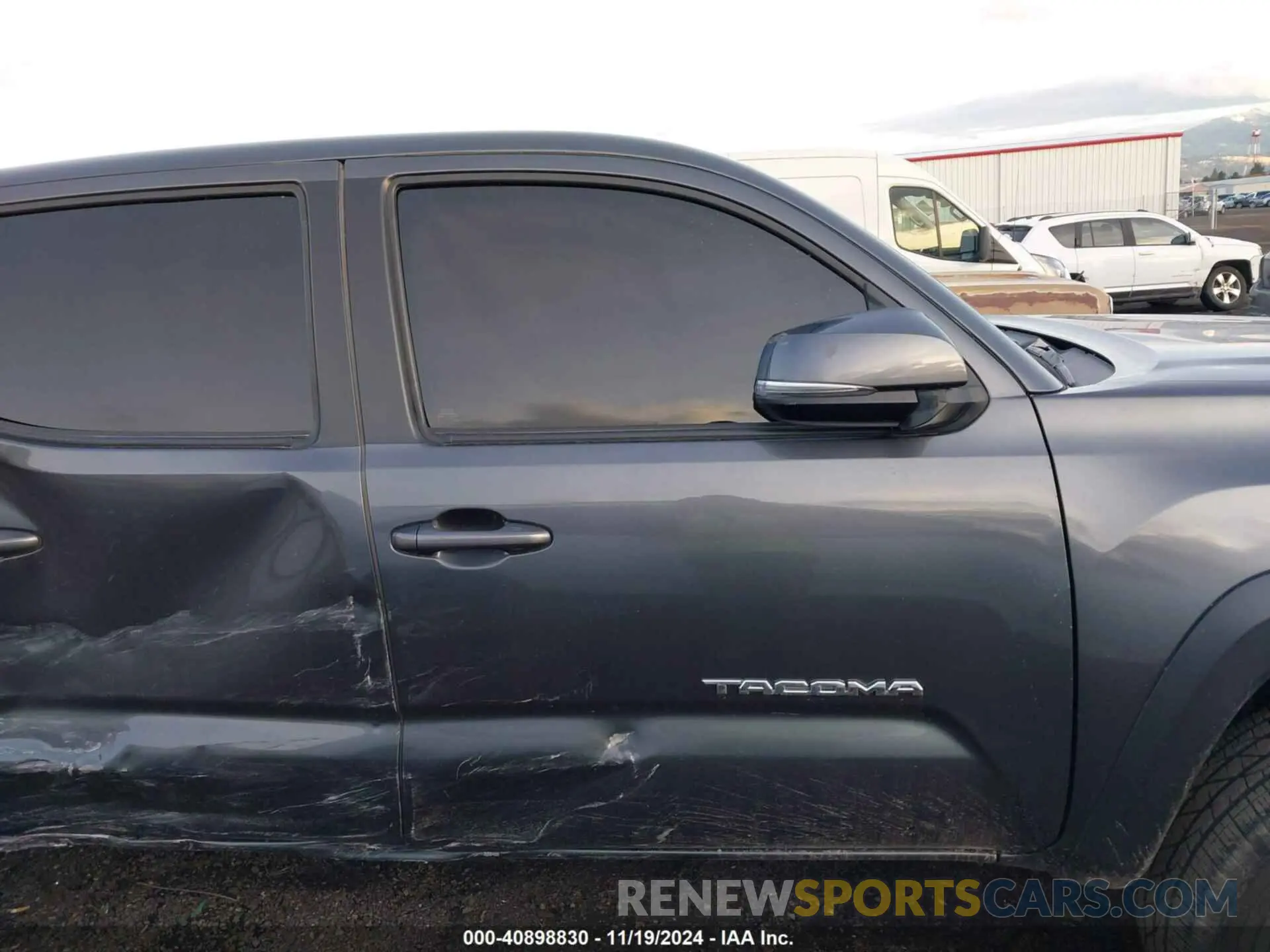 13 fotografías del automóvil dañado 3TMCZ5AN2NM482615 TOYOTA TACOMA 2022