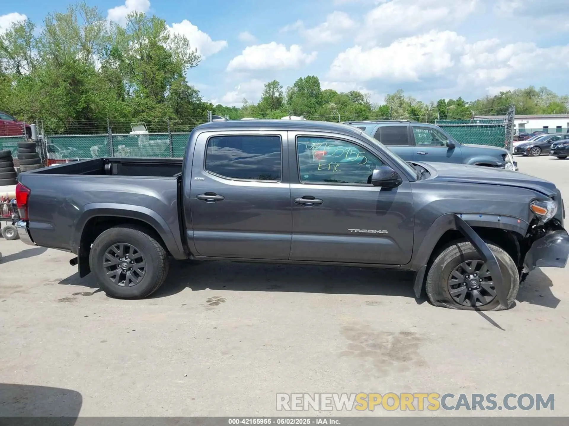 13 fotografías del automóvil dañado 3TMCZ5AN2NM525706 TOYOTA TACOMA 2022
