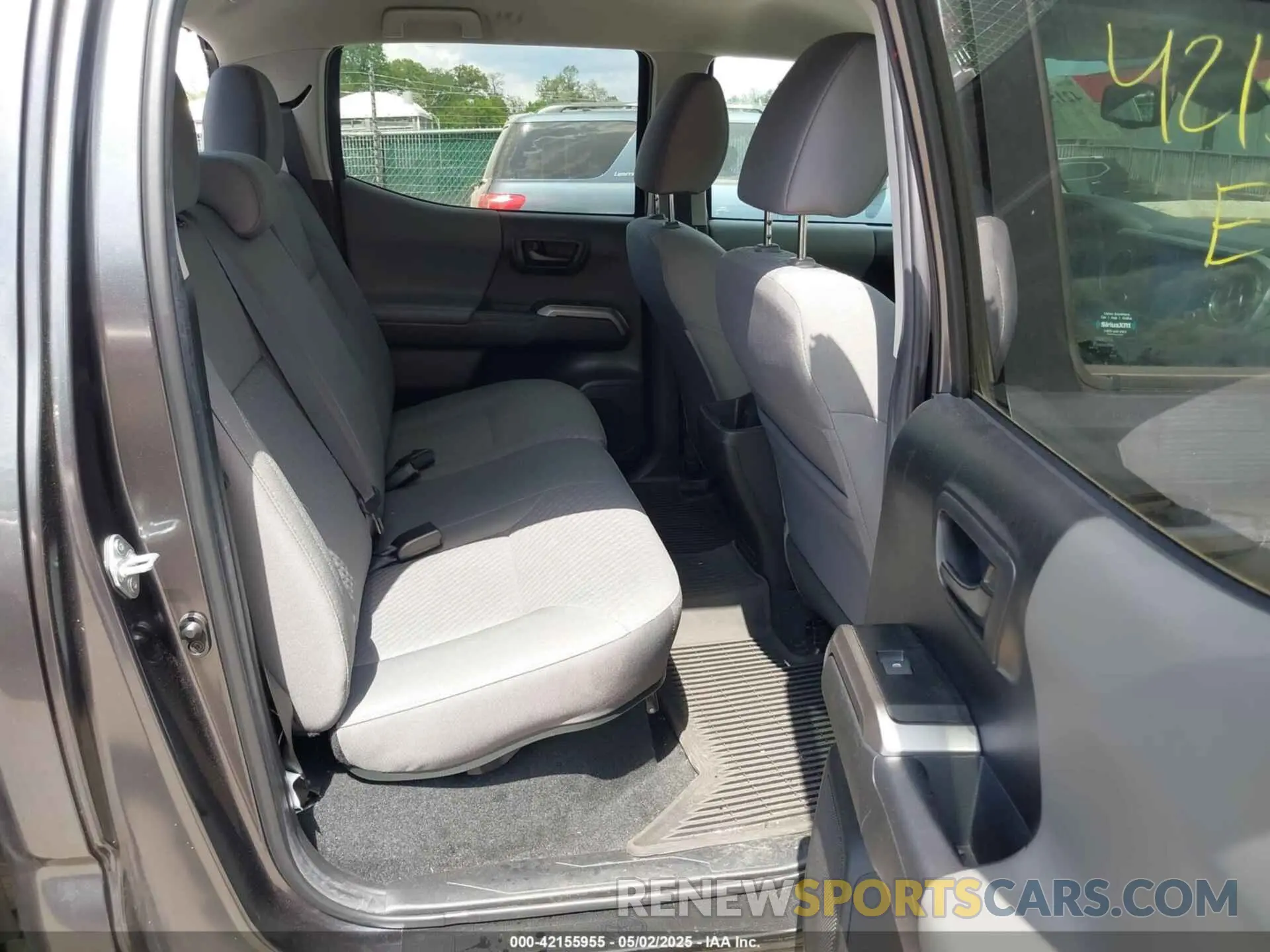 8 fotografías del automóvil dañado 3TMCZ5AN2NM525706 TOYOTA TACOMA 2022
