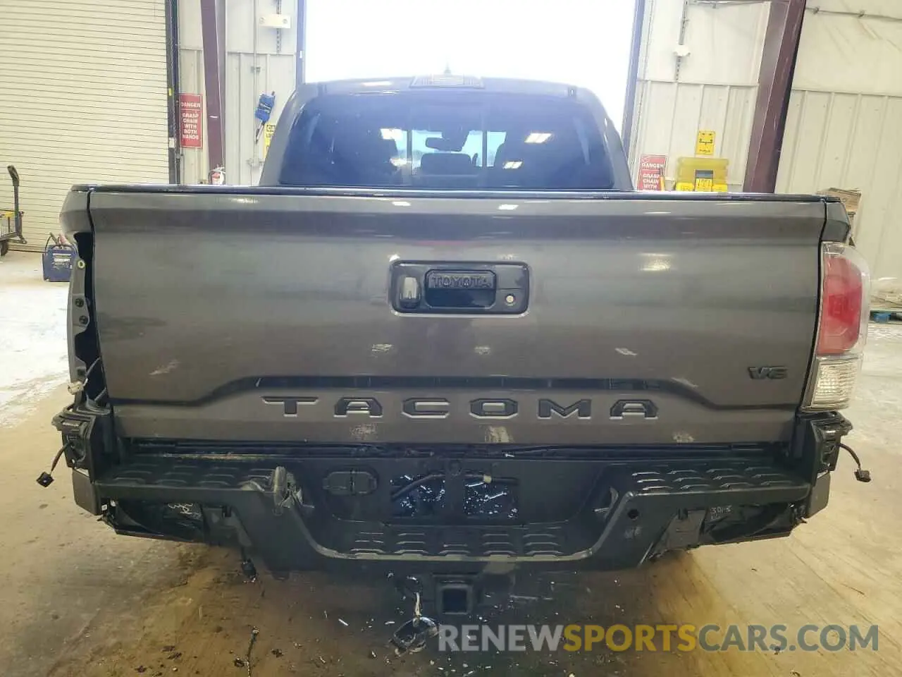 6 fotografías del automóvil dañado 3TMCZ5AN4NM464973 TOYOTA TACOMA 2022