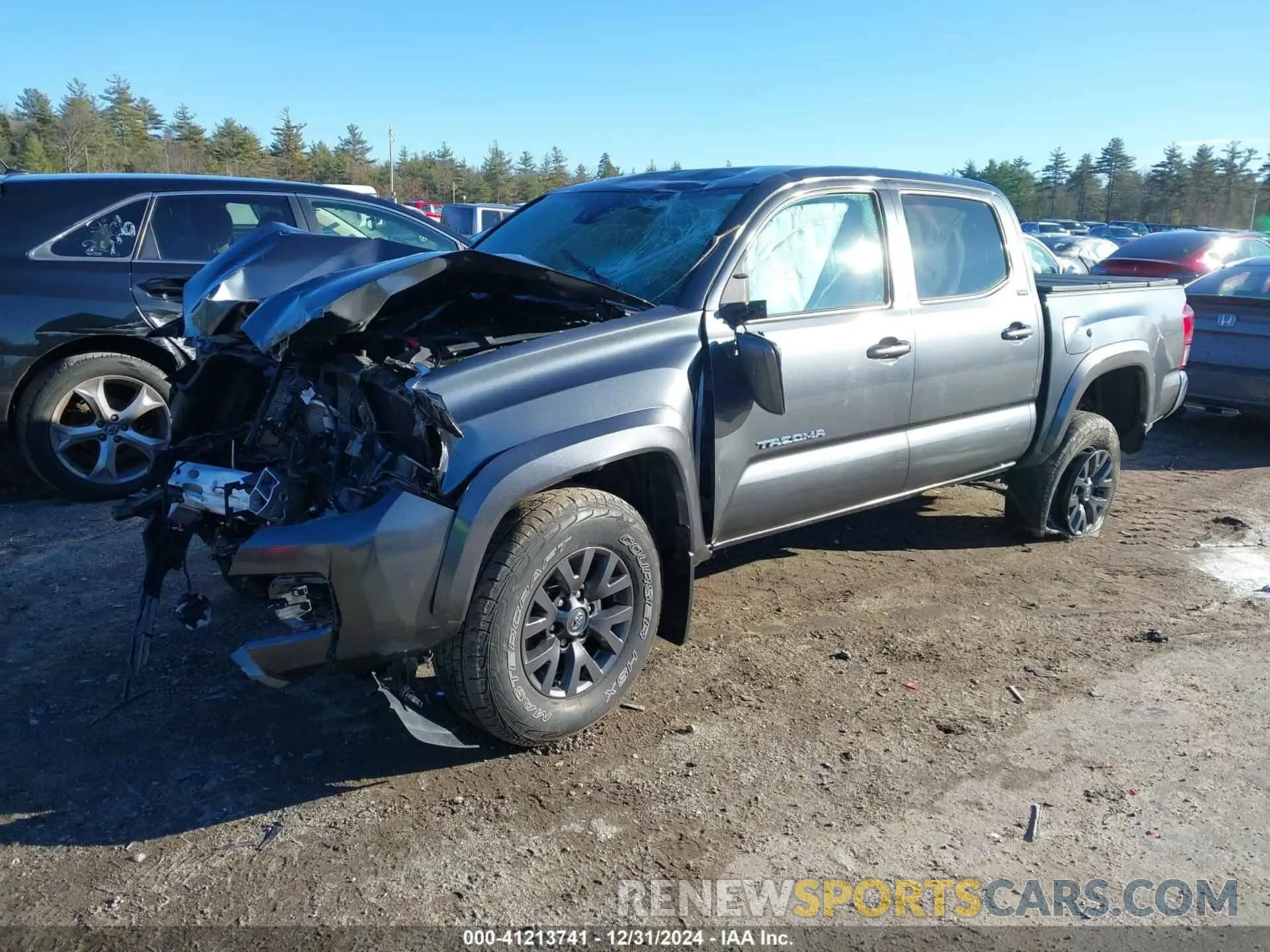 2 fotografías del automóvil dañado 3TMCZ5AN4NM526615 TOYOTA TACOMA 2022