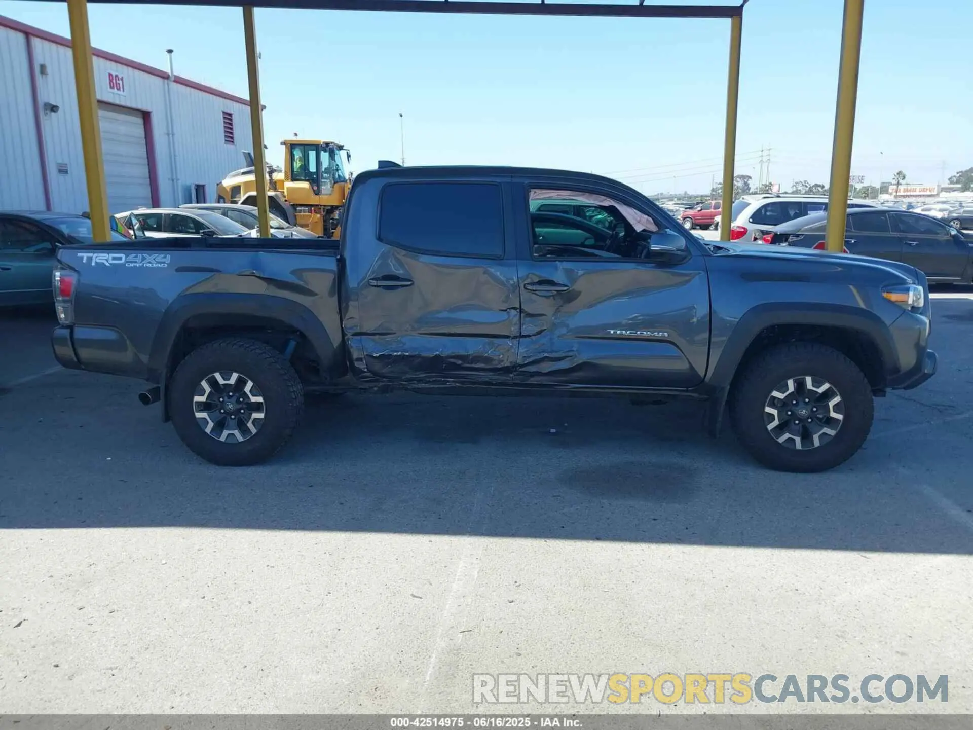 14 fotografías del automóvil dañado 3TMCZ5AN5NM494936 TOYOTA TACOMA 2022