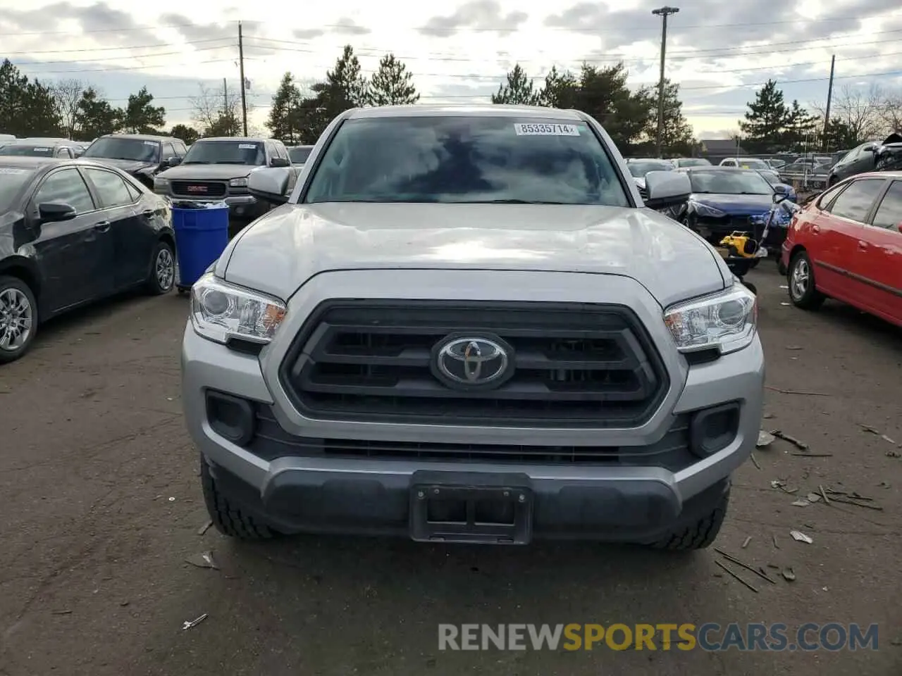5 fotografías del automóvil dañado 3TMCZ5AN6NM483668 TOYOTA TACOMA 2022