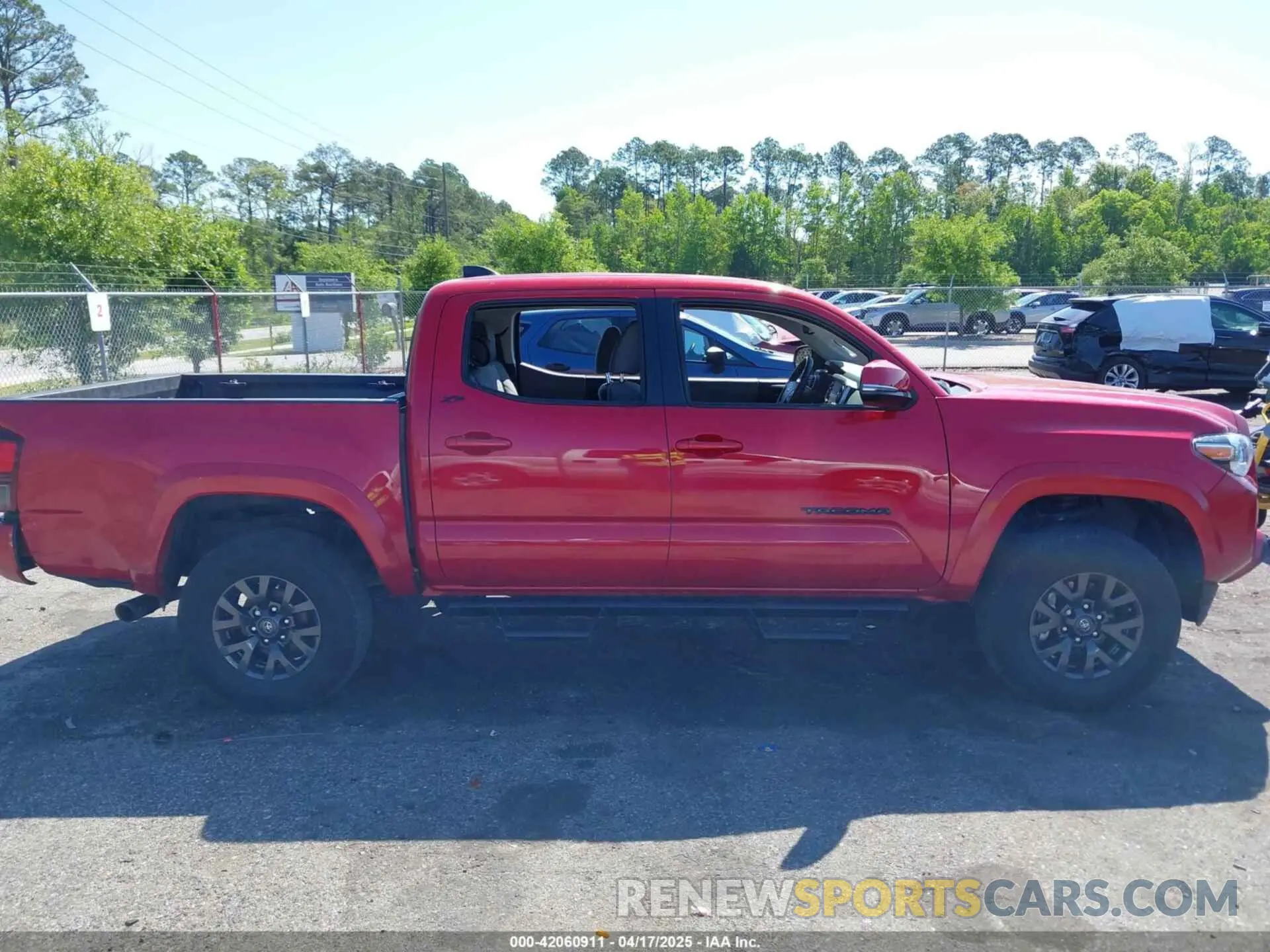13 fotografías del automóvil dañado 3TMCZ5AN7NM470900 TOYOTA TACOMA 2022