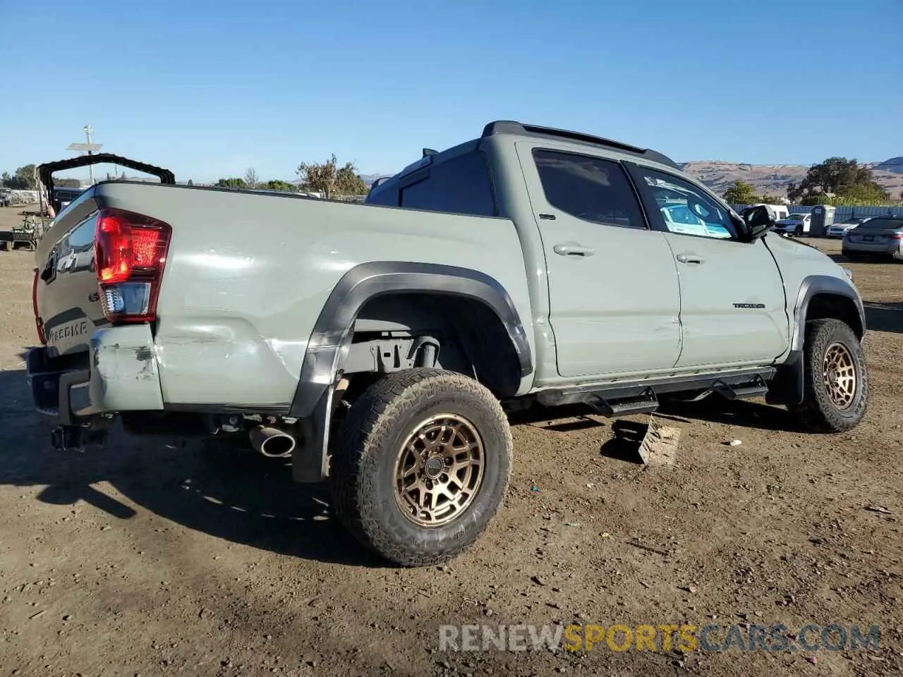 3 fotografías del automóvil dañado 3TMCZ5AN7NM478494 TOYOTA TACOMA 2022