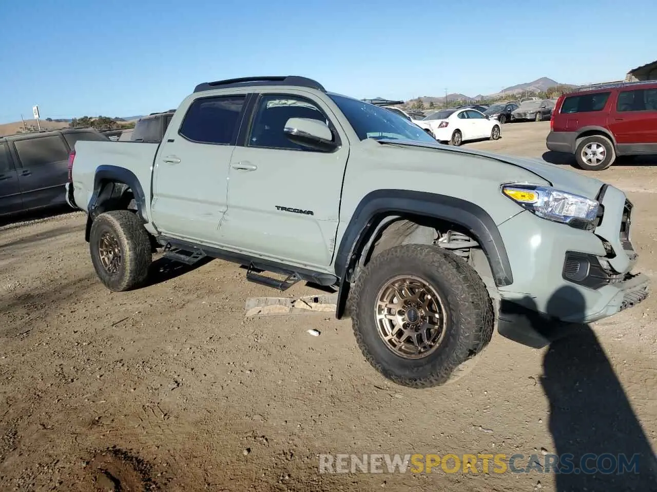 4 fotografías del automóvil dañado 3TMCZ5AN7NM478494 TOYOTA TACOMA 2022