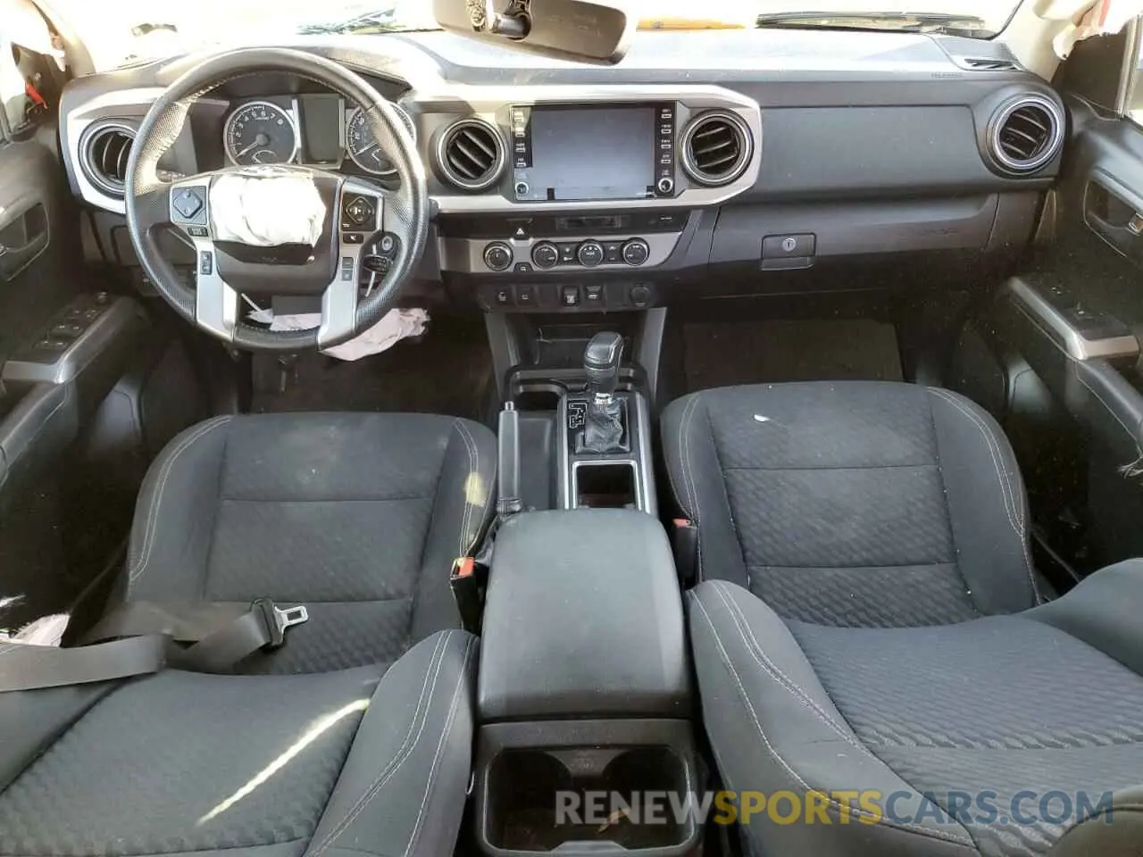8 fotografías del automóvil dañado 3TMCZ5AN7NM478494 TOYOTA TACOMA 2022