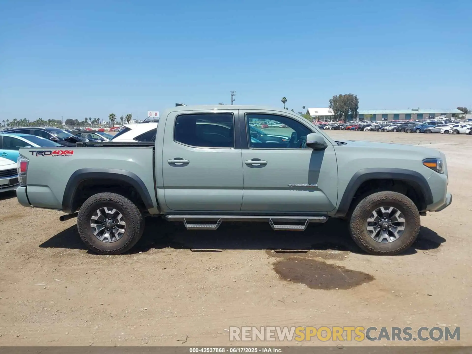 12 fotografías del automóvil dañado 3TMCZ5AN7NM501028 TOYOTA TACOMA 2022