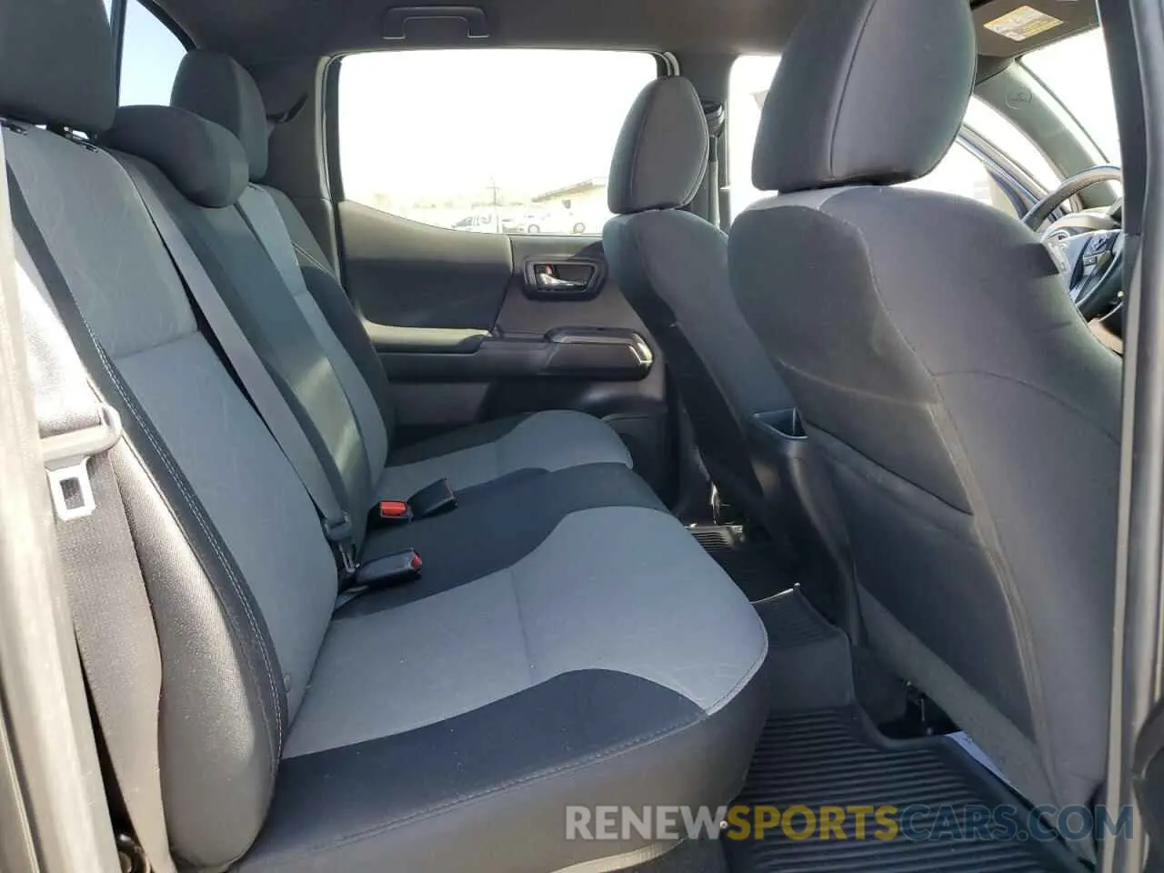 10 fotografías del automóvil dañado 3TMCZ5AN7NM506052 TOYOTA TACOMA 2022