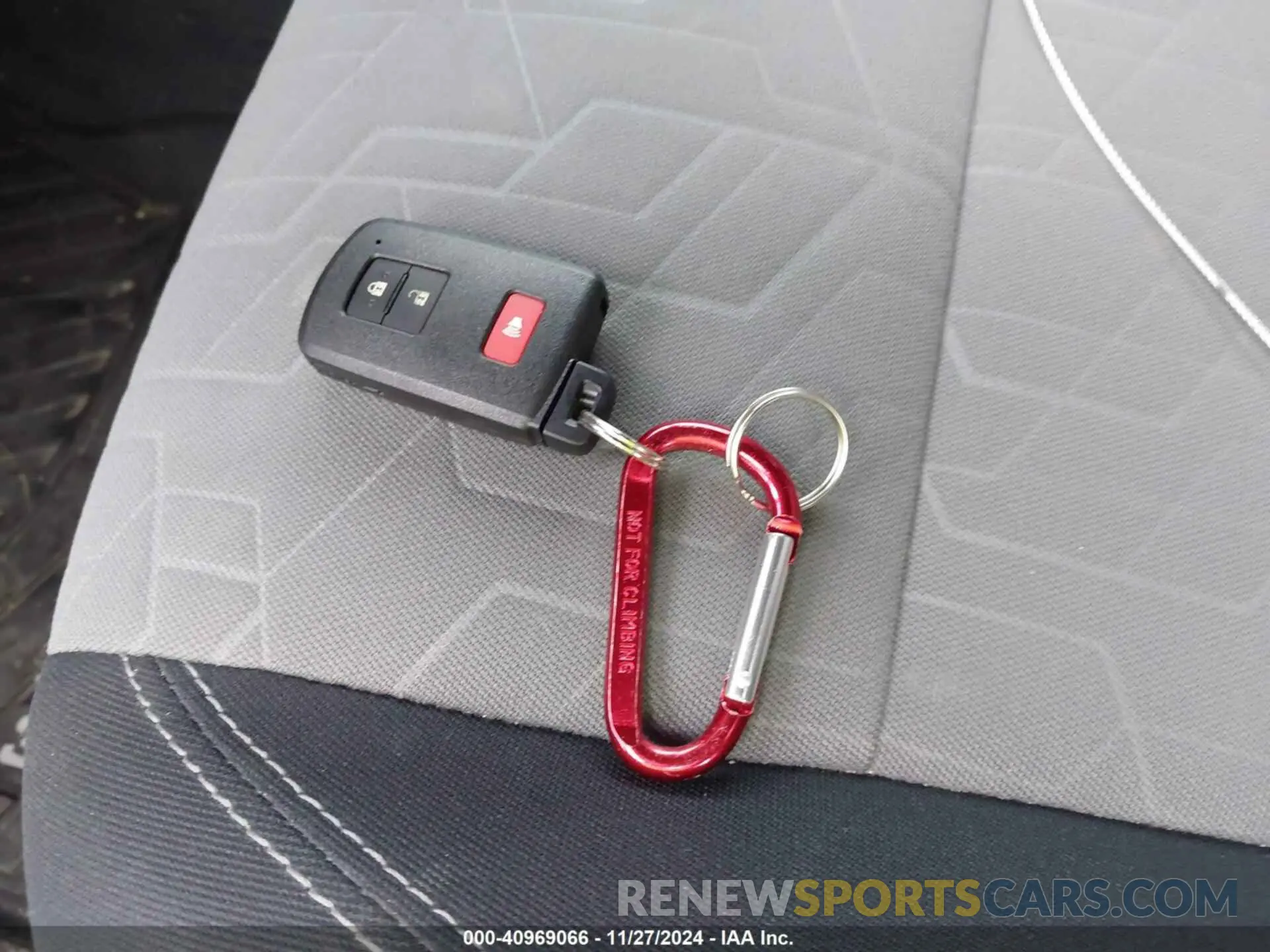 11 fotografías del automóvil dañado 3TMCZ5AN7NM509680 TOYOTA TACOMA 2022