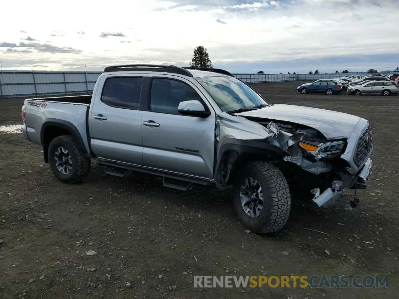 4 fotografías del automóvil dañado 3TMCZ5AN8NM458271 TOYOTA TACOMA 2022