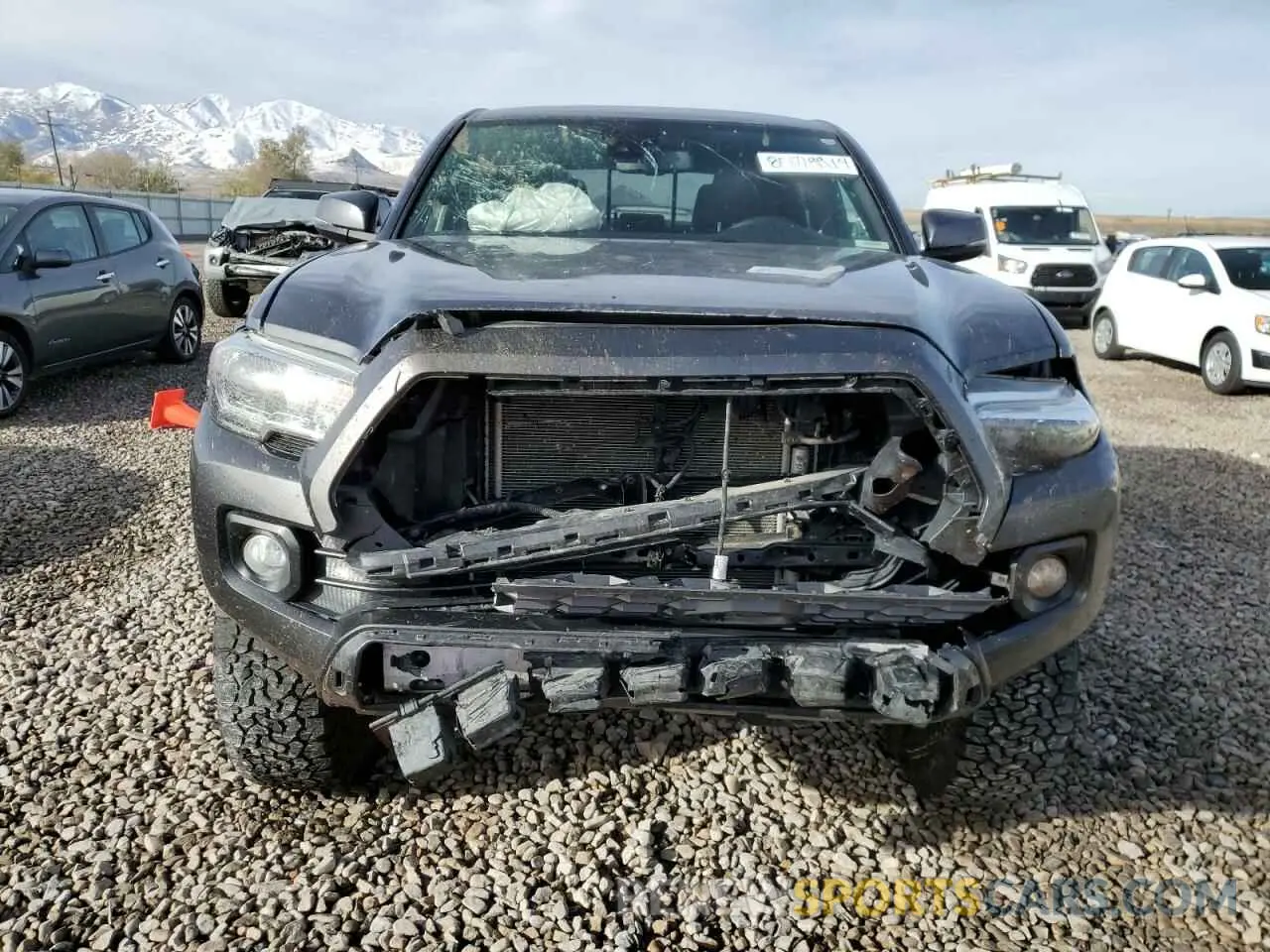 5 fotografías del automóvil dañado 3TMCZ5AN8NM489178 TOYOTA TACOMA 2022
