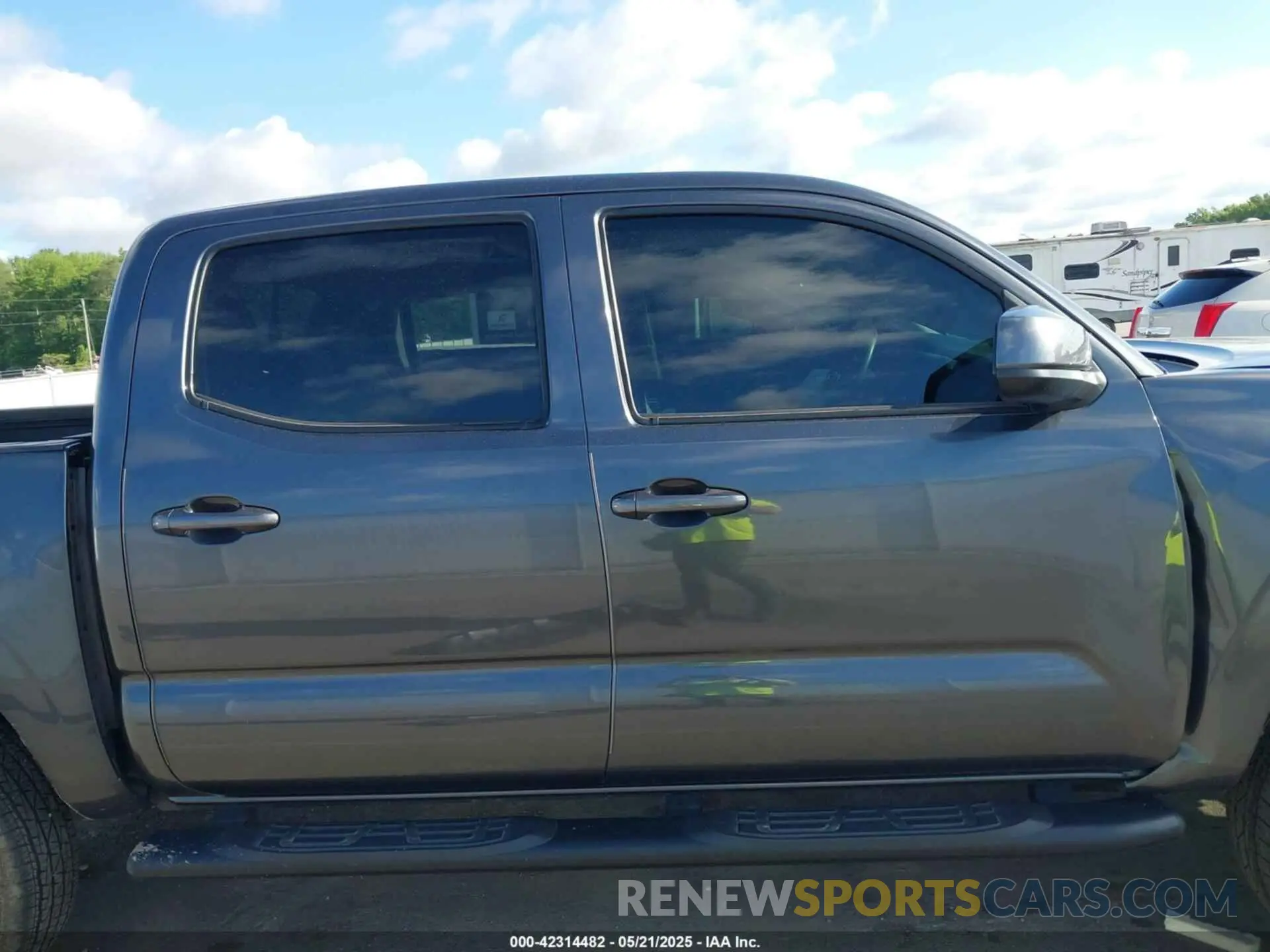 14 fotografías del automóvil dañado 3TMCZ5AN9NM522088 TOYOTA TACOMA 2022