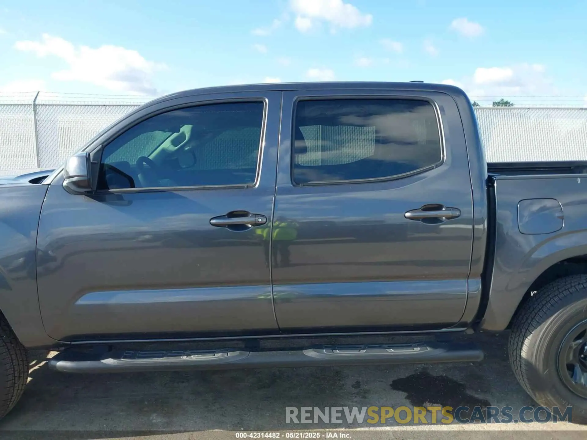 15 fotografías del automóvil dañado 3TMCZ5AN9NM522088 TOYOTA TACOMA 2022