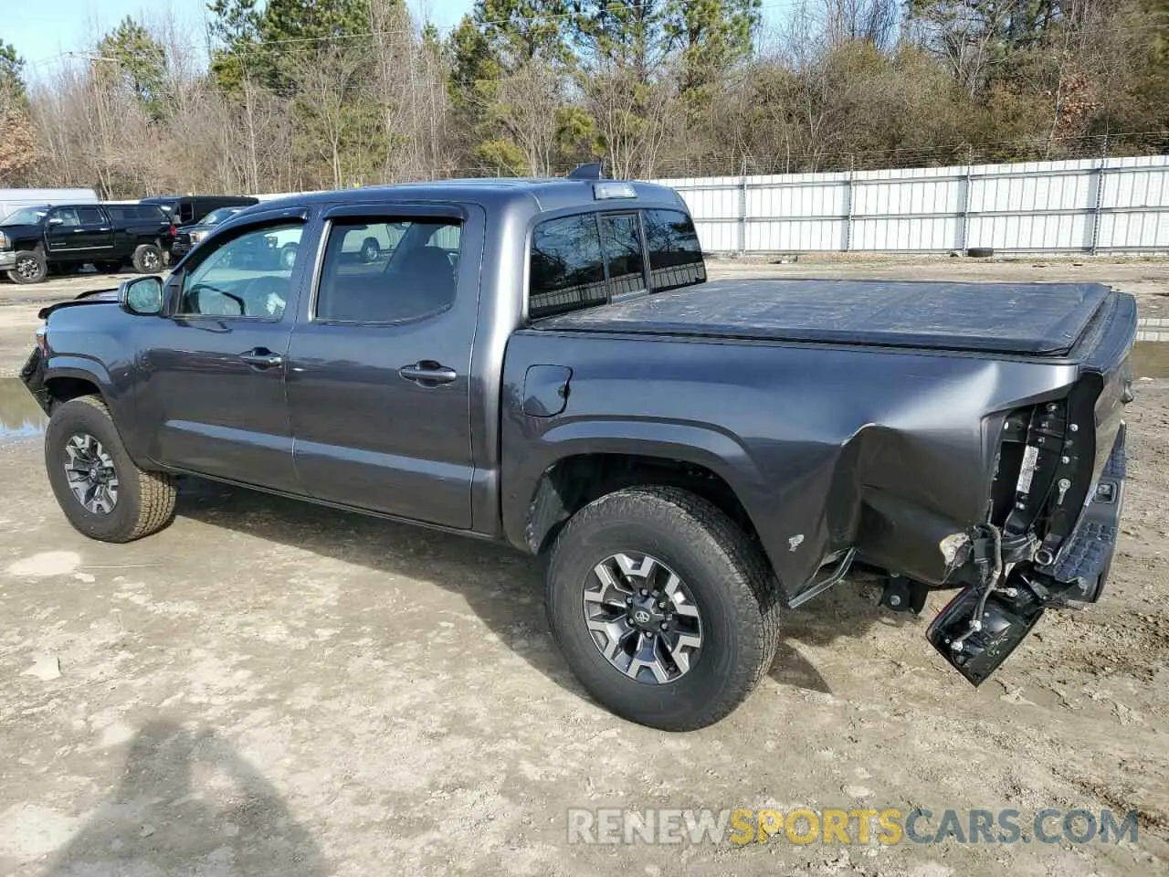 2 fotografías del automóvil dañado 3TMCZ5ANXNM473533 TOYOTA TACOMA 2022