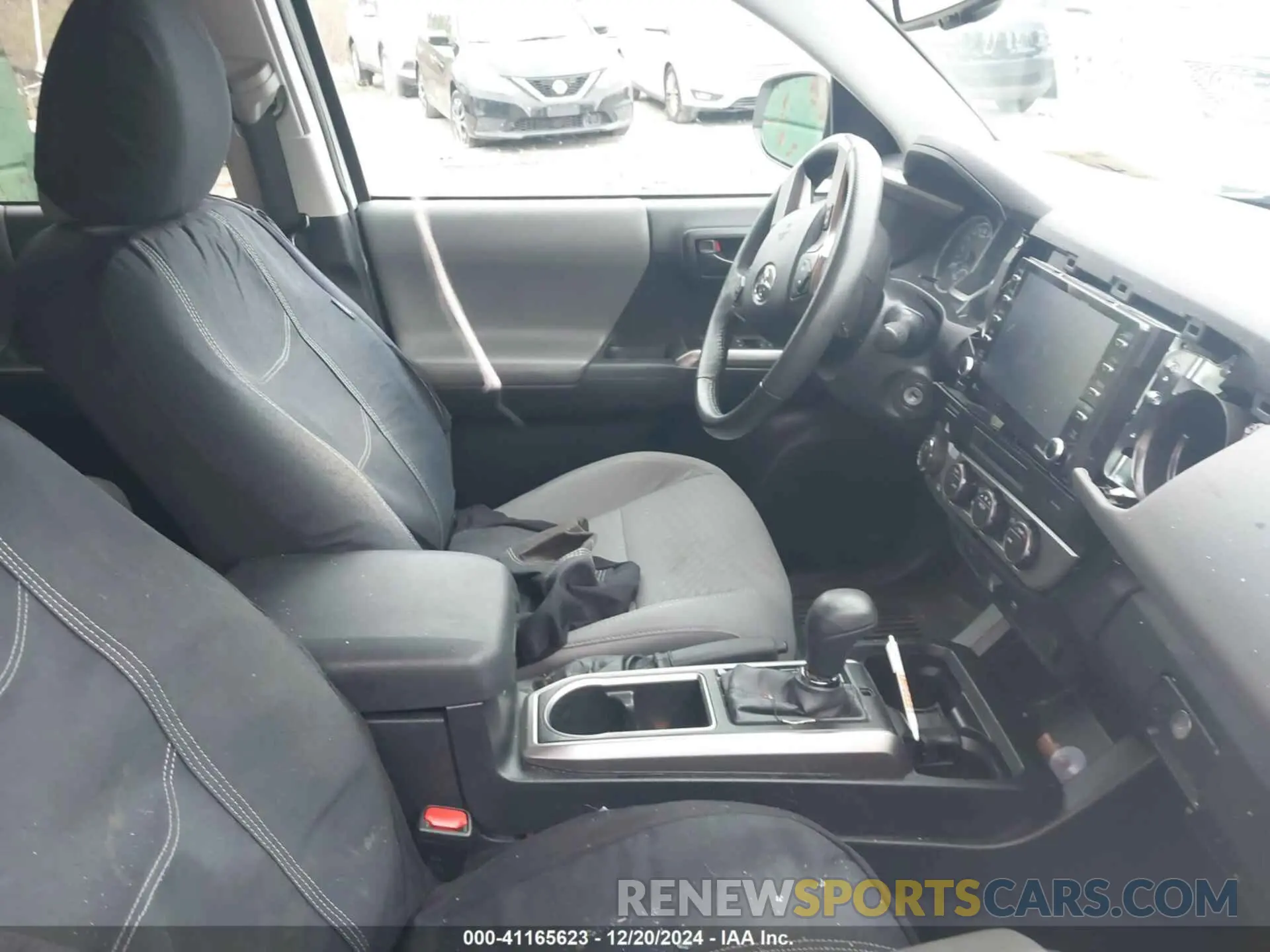 5 fotografías del automóvil dañado 3TMCZ5ANXNM477503 TOYOTA TACOMA 2022