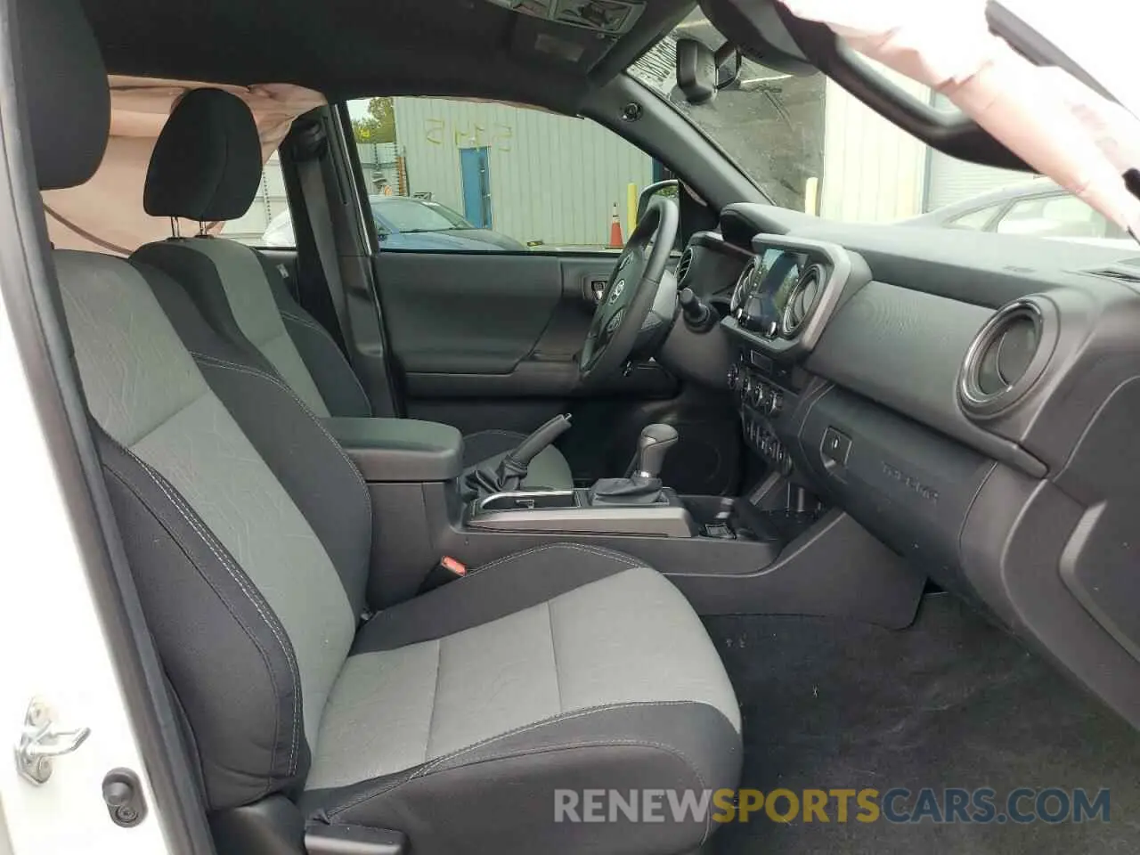 5 fotografías del automóvil dañado 3TMCZ5ANXNM501606 TOYOTA TACOMA 2022