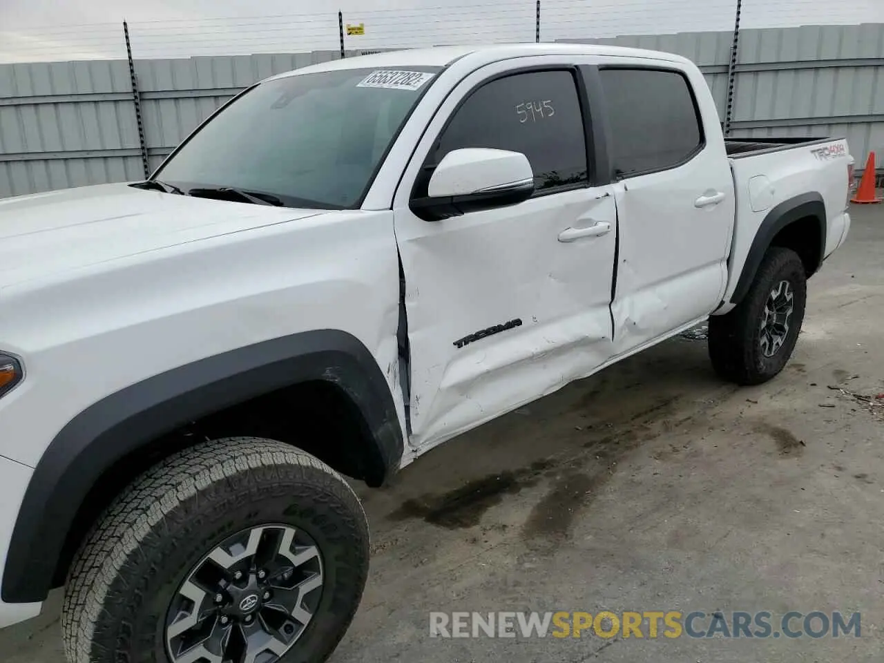 9 fotografías del automóvil dañado 3TMCZ5ANXNM501606 TOYOTA TACOMA 2022