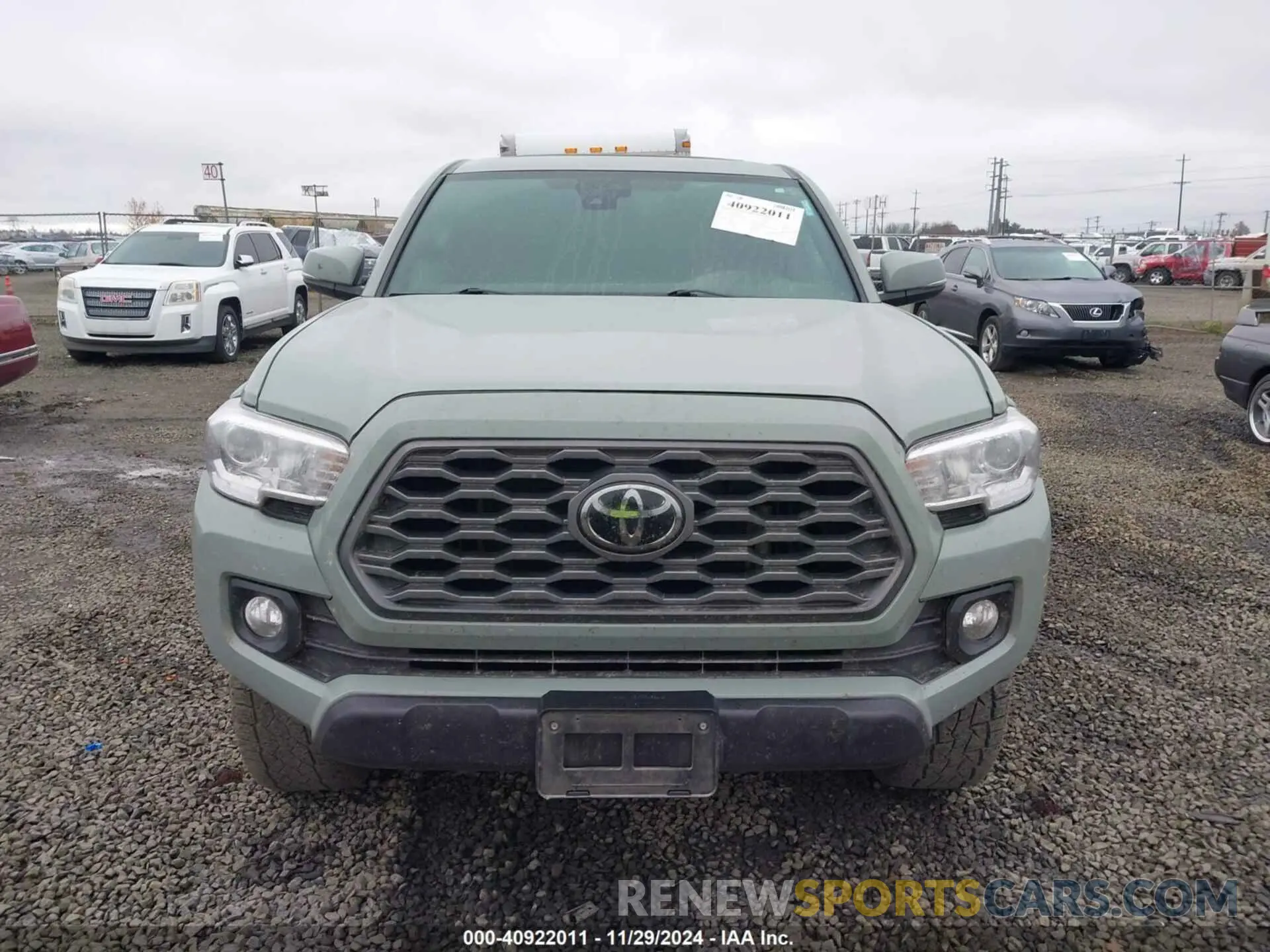 13 fotografías del automóvil dañado 3TMDZ5BN1NM123131 TOYOTA TACOMA 2022