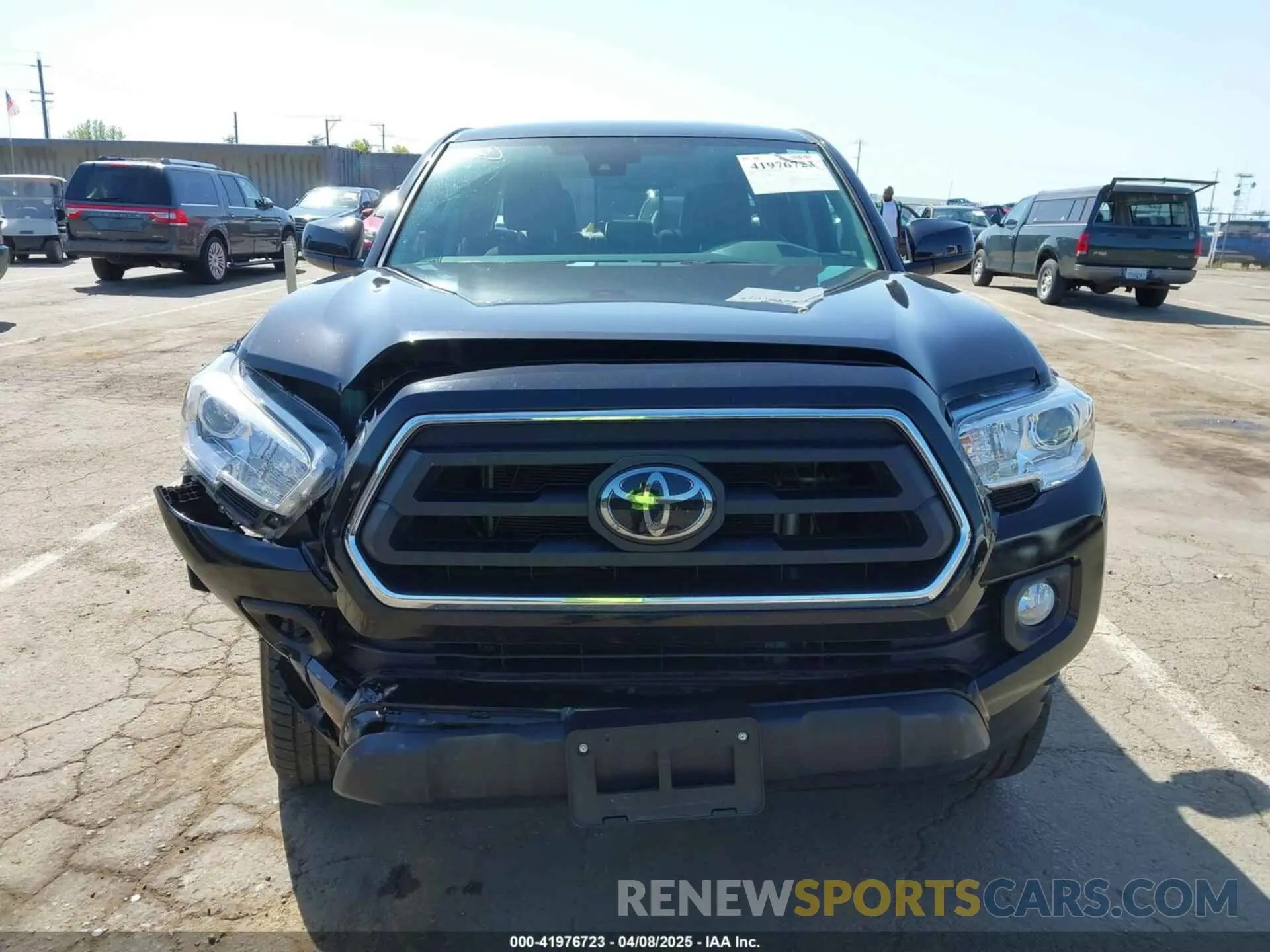 12 fotografías del automóvil dañado 3TMDZ5BN1NM133092 TOYOTA TACOMA 2022