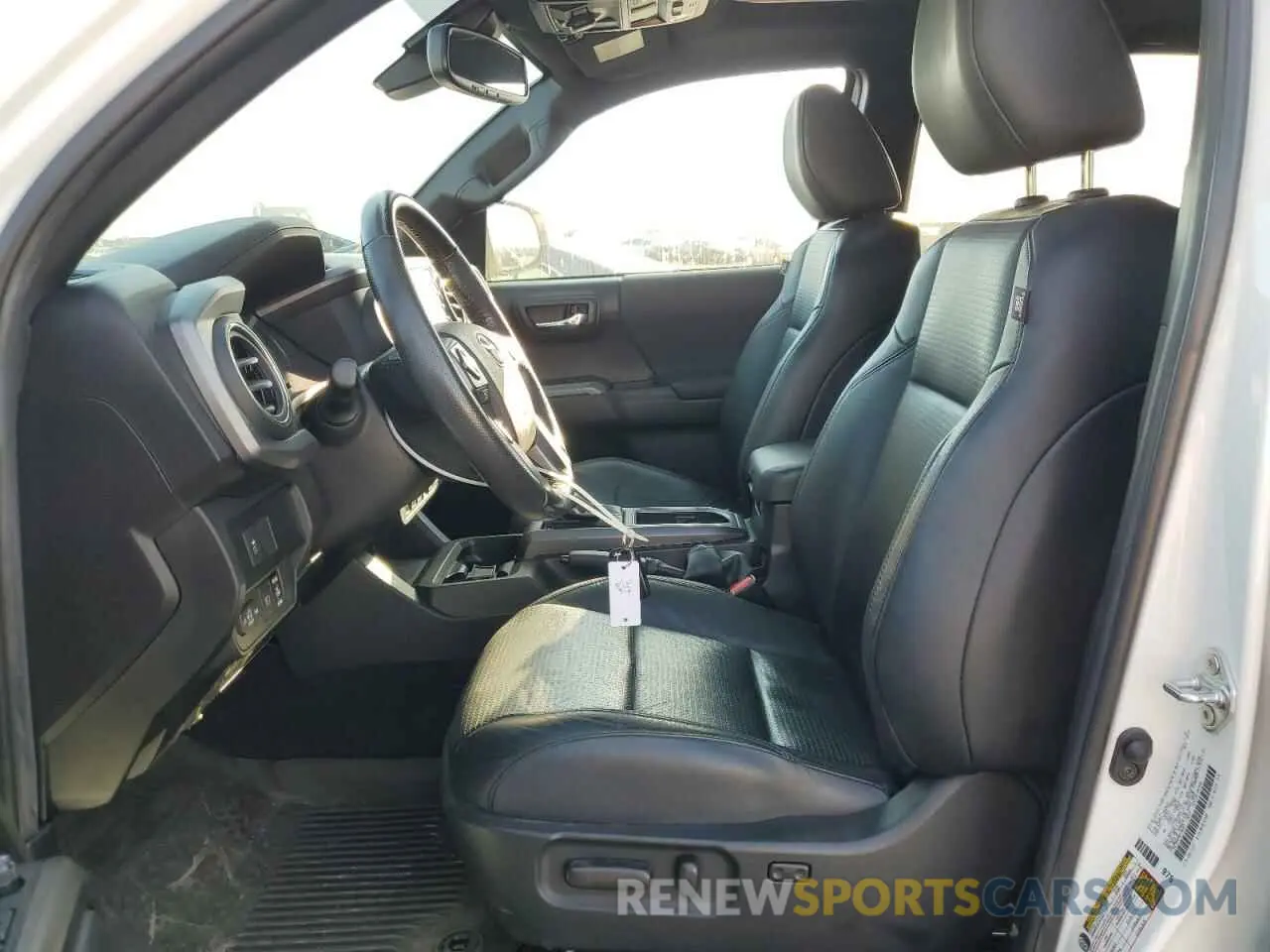 7 fotografías del automóvil dañado 3TMDZ5BN2NM138687 TOYOTA TACOMA 2022