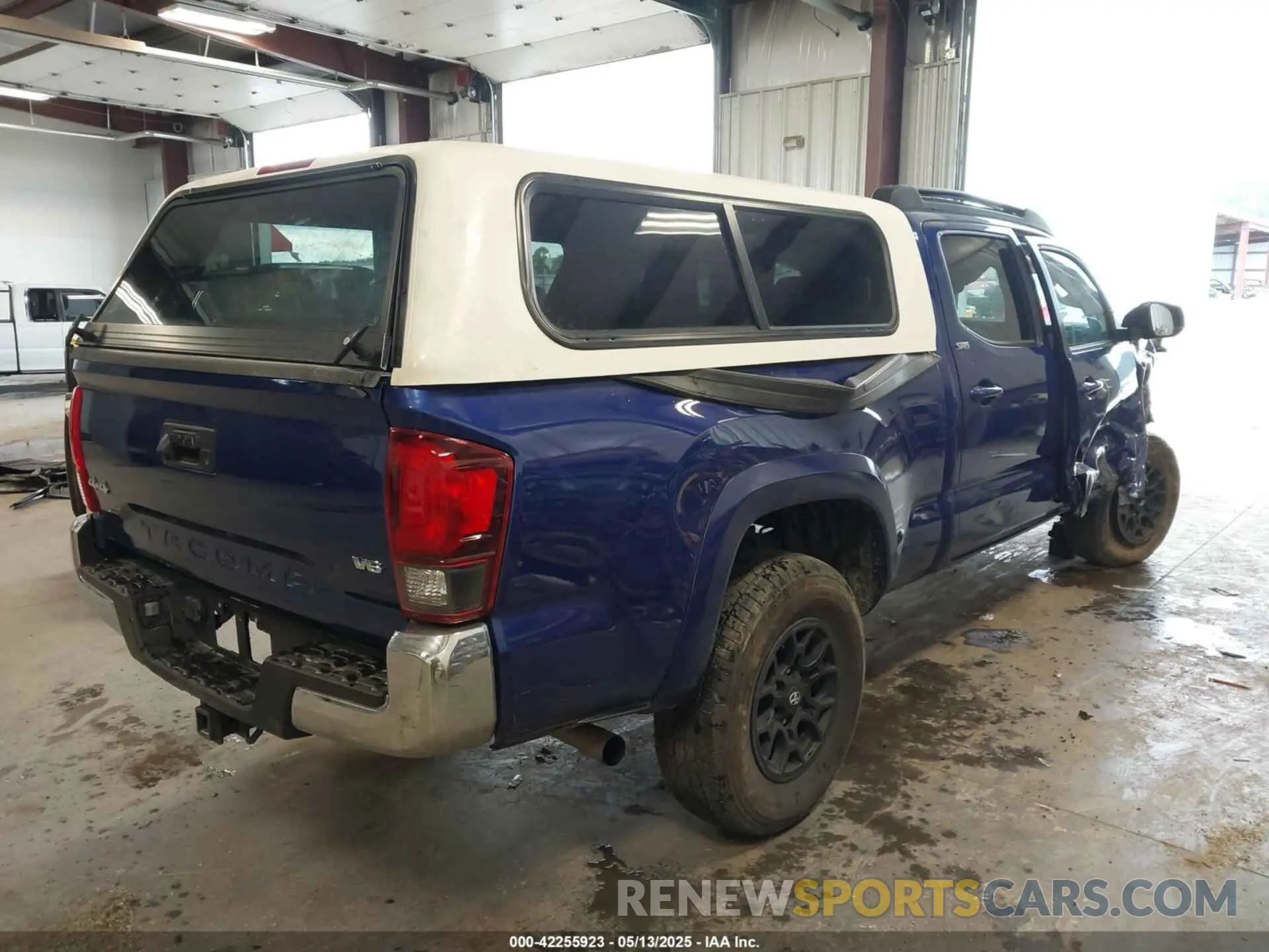 4 fotografías del automóvil dañado 3TMDZ5BN2NM139659 TOYOTA TACOMA 2022