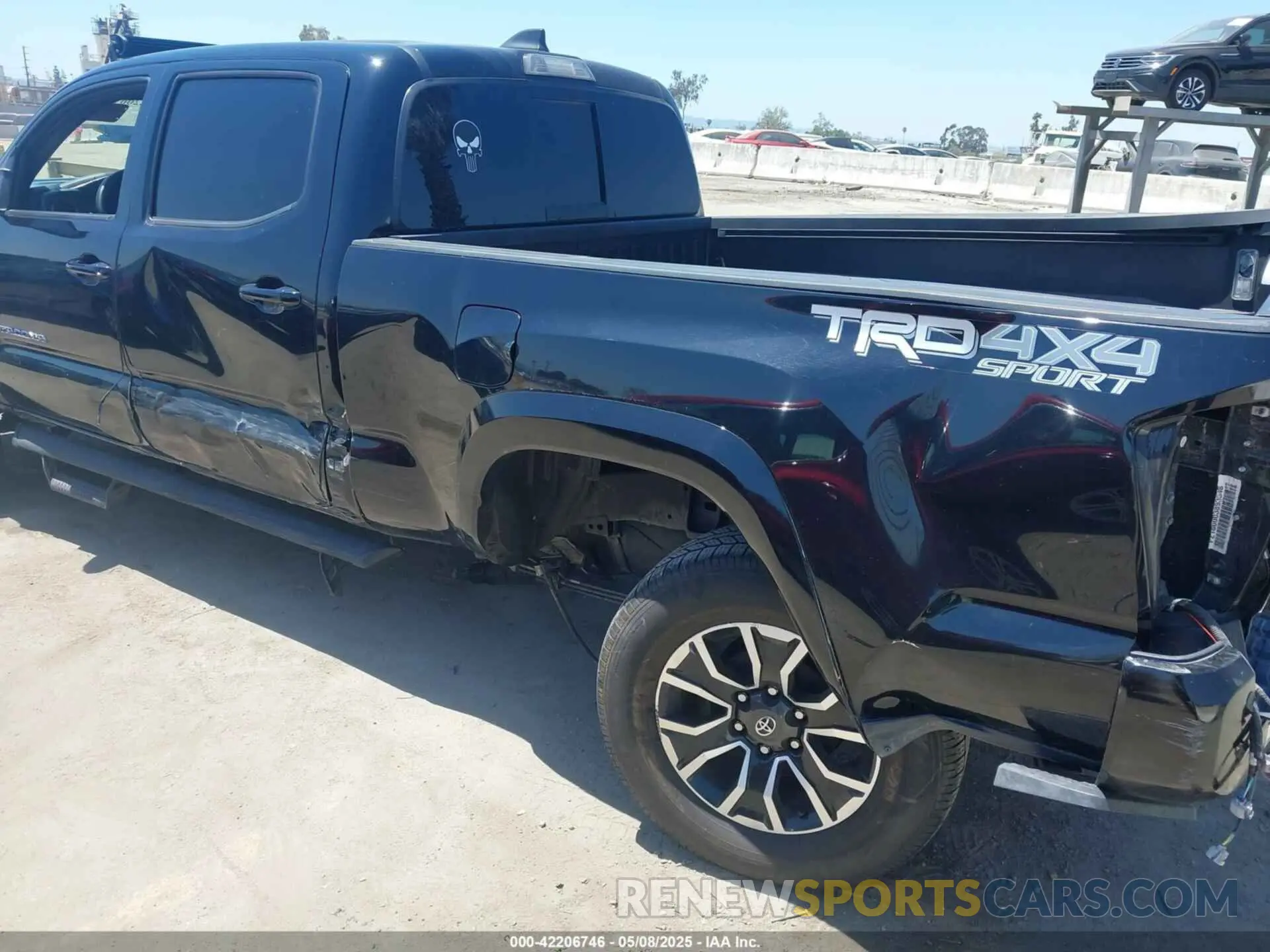 19 fotografías del automóvil dañado 3TMDZ5BN6NM123917 TOYOTA TACOMA 2022