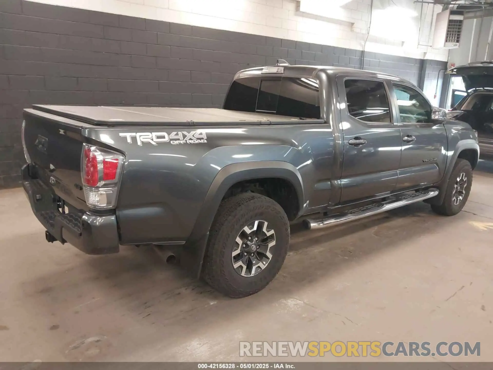 4 fotografías del automóvil dañado 3TMDZ5BN8NM138936 TOYOTA TACOMA 2022