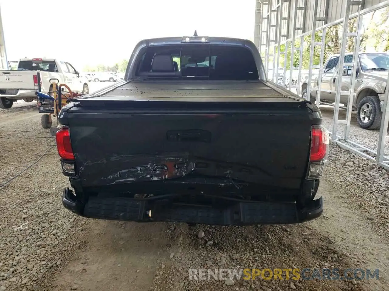 6 fotografías del automóvil dañado 3TMGZ5AN0NM513152 TOYOTA TACOMA 2022