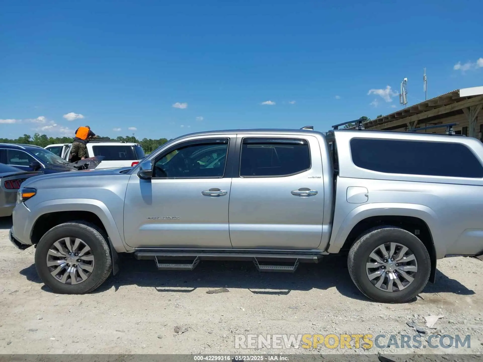14 fotografías del automóvil dañado 3TMGZ5AN1NM521518 TOYOTA TACOMA 2022