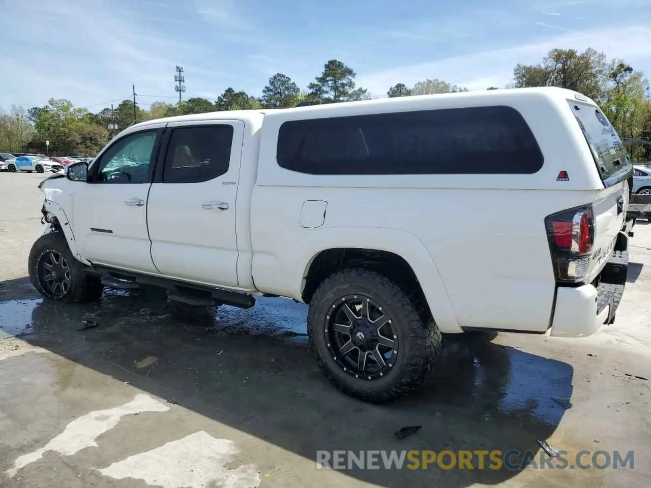 2 fotografías del automóvil dañado 3TMHZ5BN2NM124015 TOYOTA TACOMA 2022