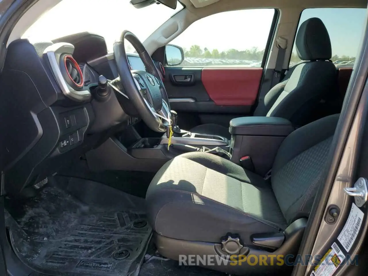 7 fotografías del automóvil dañado 3TYAX5GN0NT034219 TOYOTA TACOMA 2022
