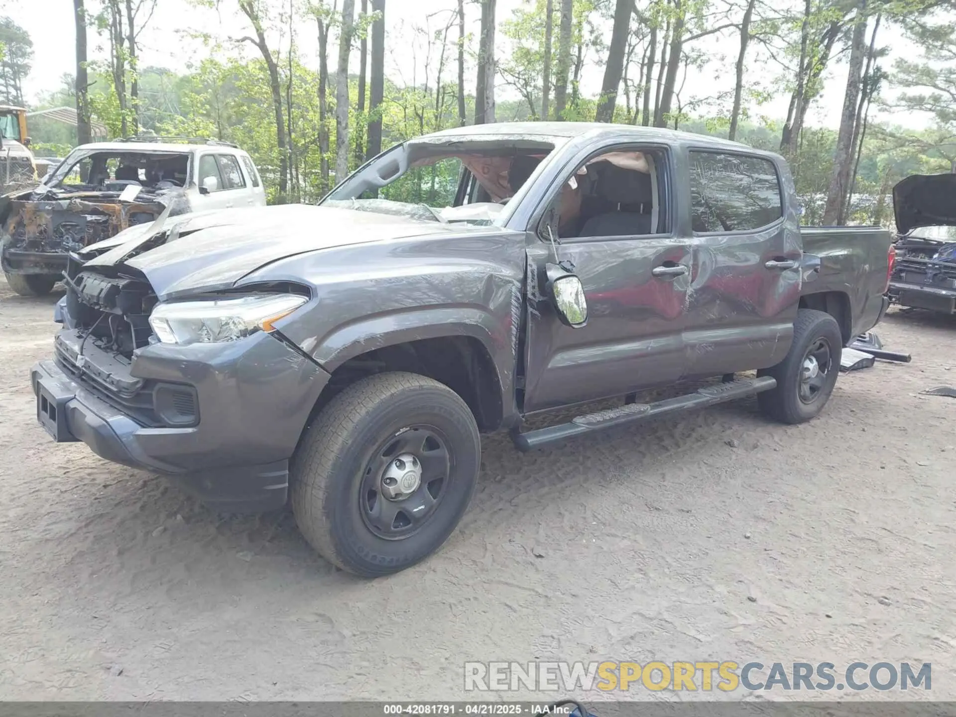 2 fotografías del automóvil dañado 3TYAX5GN1NT042099 TOYOTA TACOMA 2022