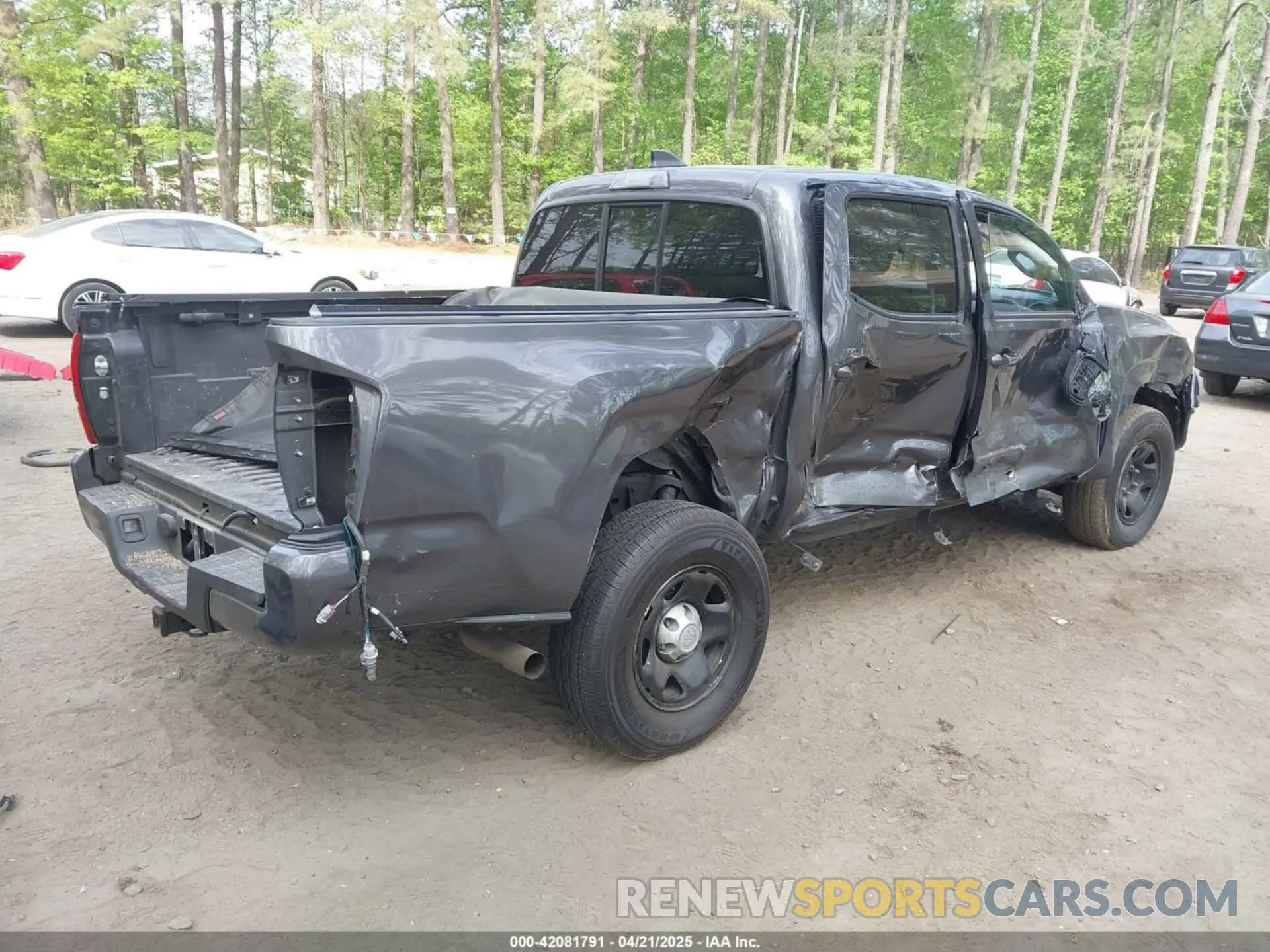 4 fotografías del automóvil dañado 3TYAX5GN1NT042099 TOYOTA TACOMA 2022