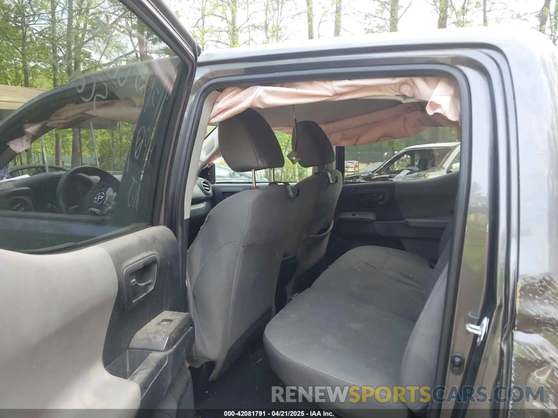 8 fotografías del automóvil dañado 3TYAX5GN1NT042099 TOYOTA TACOMA 2022