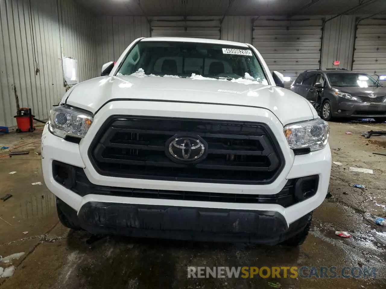 5 fotografías del automóvil dañado 3TYAX5GN1NT057511 TOYOTA TACOMA 2022