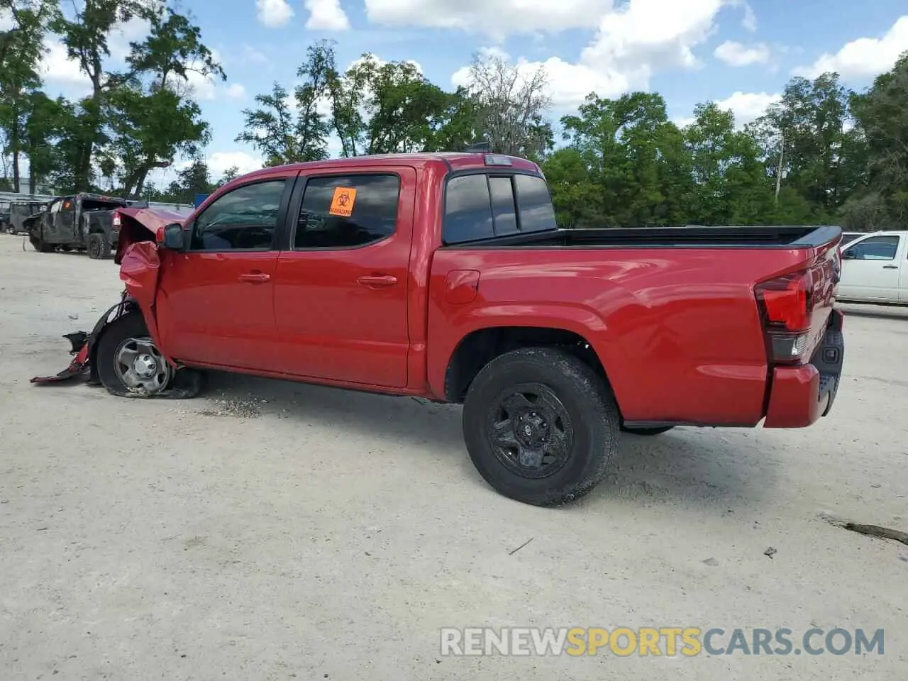 2 fotografías del automóvil dañado 3TYAX5GN2NT044041 TOYOTA TACOMA 2022