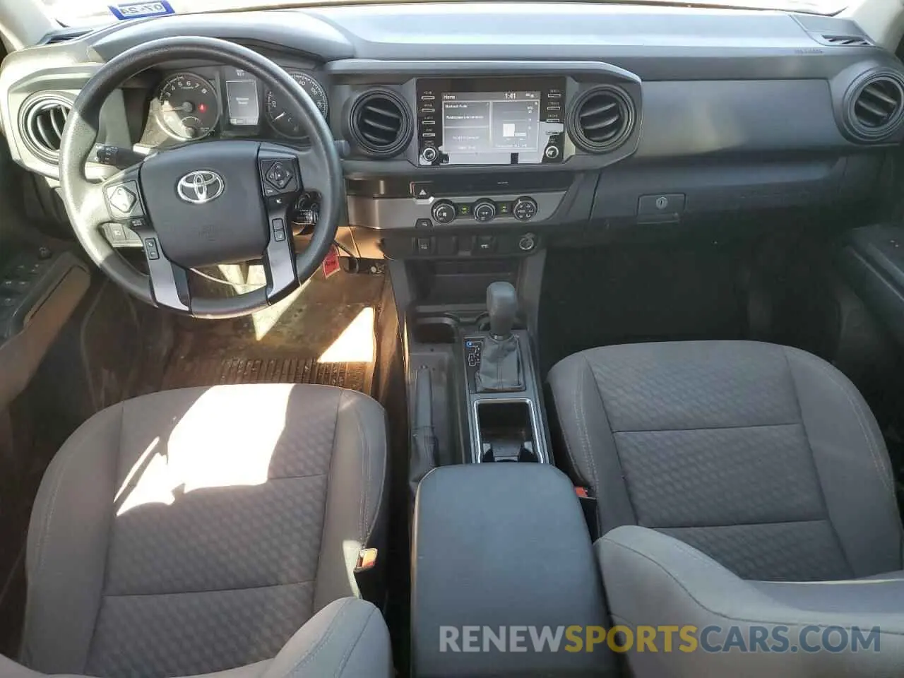 8 fotografías del automóvil dañado 3TYAX5GN2NT060966 TOYOTA TACOMA 2022