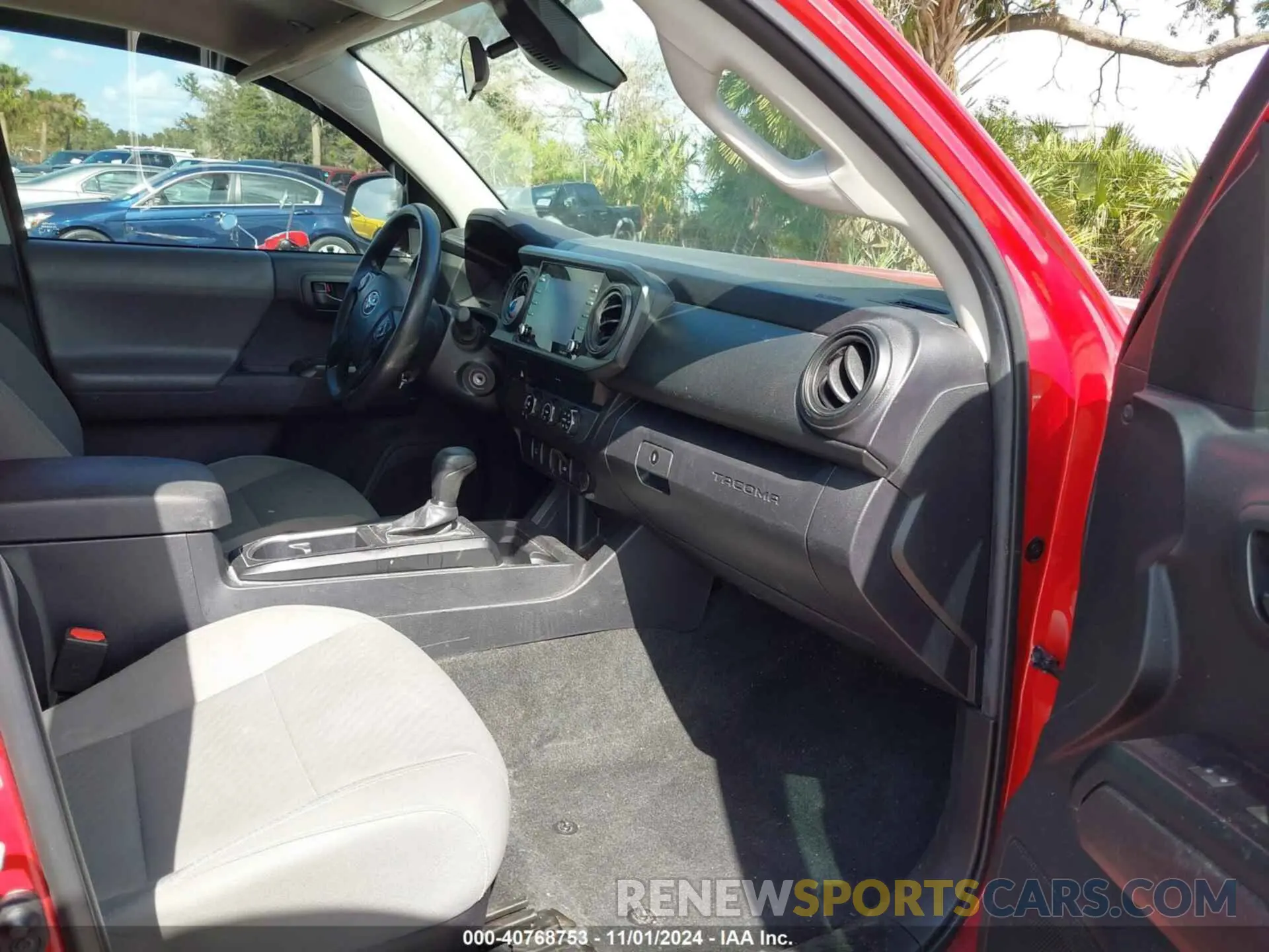 5 fotografías del automóvil dañado 3TYAX5GN3NT045179 TOYOTA TACOMA 2022