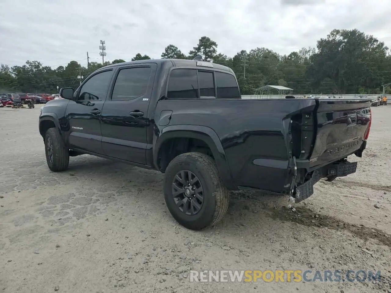 2 fotografías del automóvil dañado 3TYAX5GN4NT034921 TOYOTA TACOMA 2022