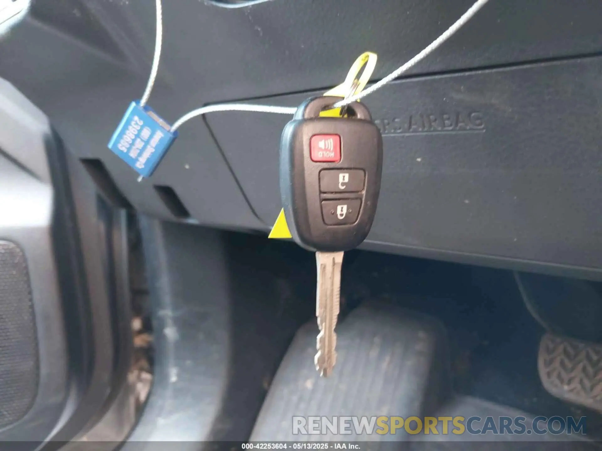 11 fotografías del automóvil dañado 3TYAX5GN5NT046897 TOYOTA TACOMA 2022