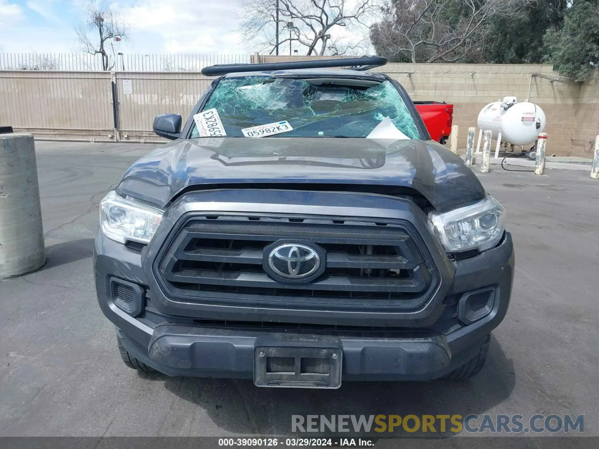 11 fotografías del automóvil dañado 3TYAX5GN6NT037495 TOYOTA TACOMA 2022