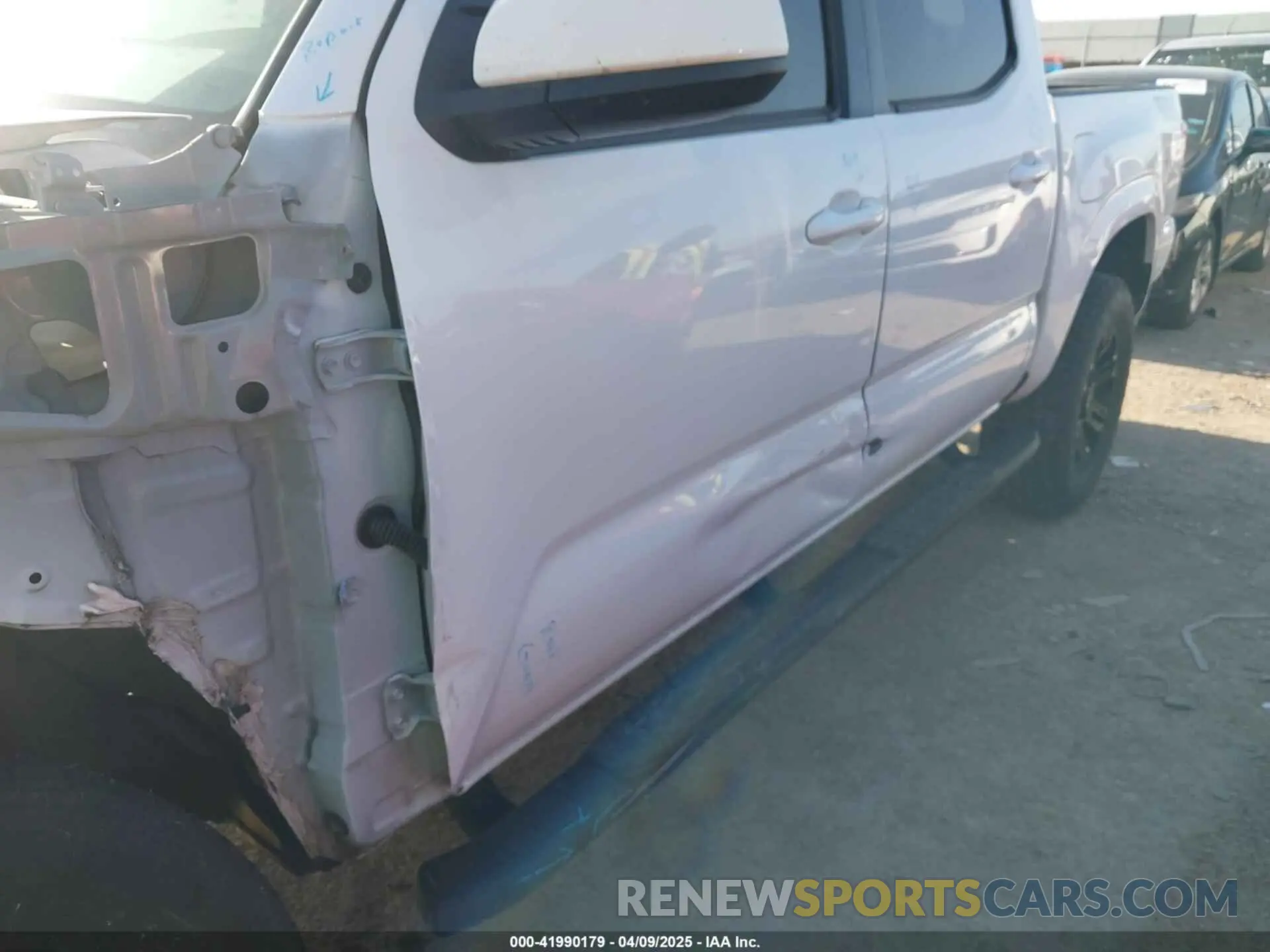 17 fotografías del automóvil dañado 3TYAX5GN6NT057732 TOYOTA TACOMA 2022