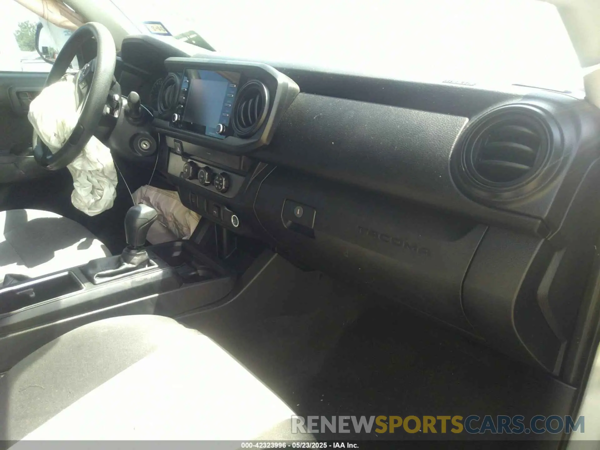 5 fotografías del automóvil dañado 3TYAX5GNXNT038651 TOYOTA TACOMA 2022