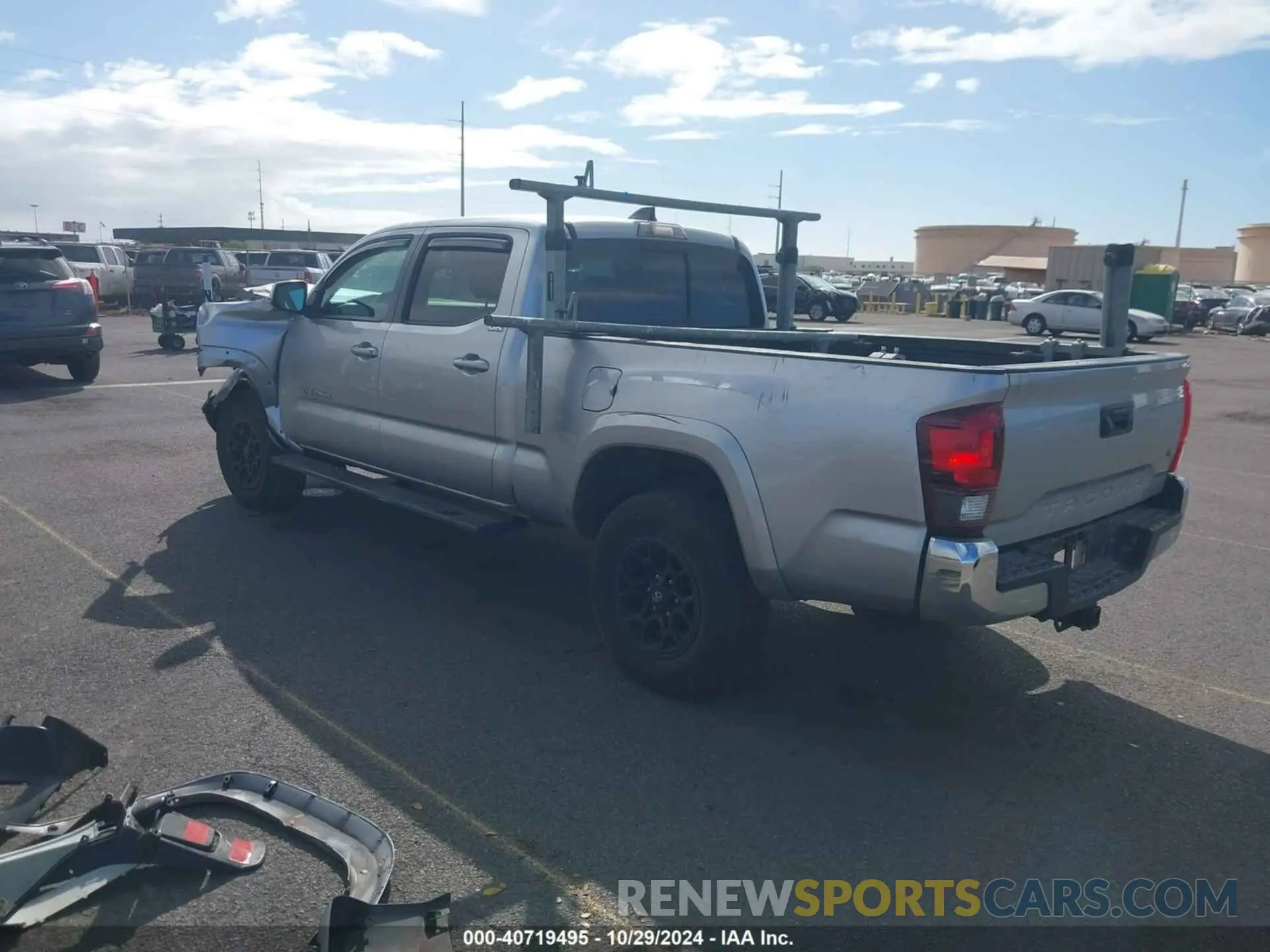 3 fotografías del automóvil dañado 3TYBZ5DN6NT001695 TOYOTA TACOMA 2022