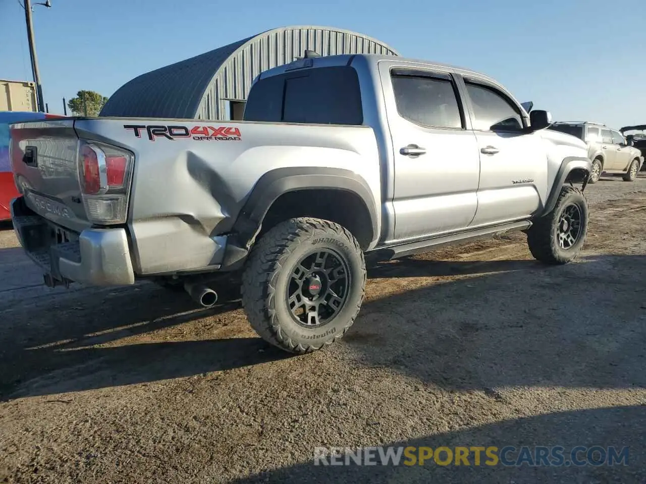 3 fotografías del automóvil dañado 3TYCZ5AN0NT077471 TOYOTA TACOMA 2022