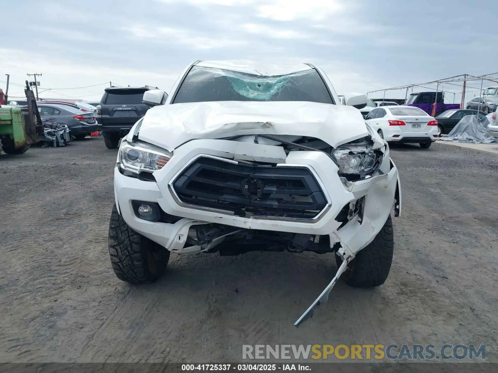 12 fotografías del automóvil dañado 3TYCZ5AN1NT054152 TOYOTA TACOMA 2022