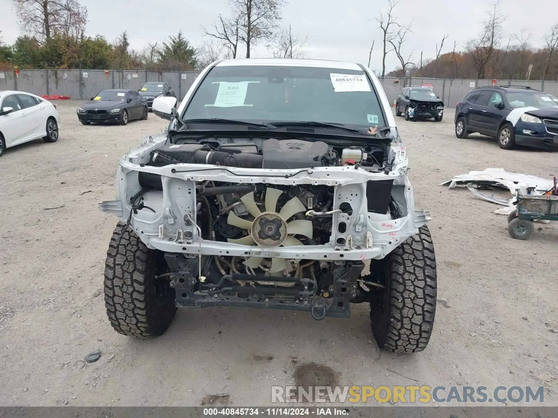 12 fotografías del automóvil dañado 3TYCZ5AN2NT064978 TOYOTA TACOMA 2022