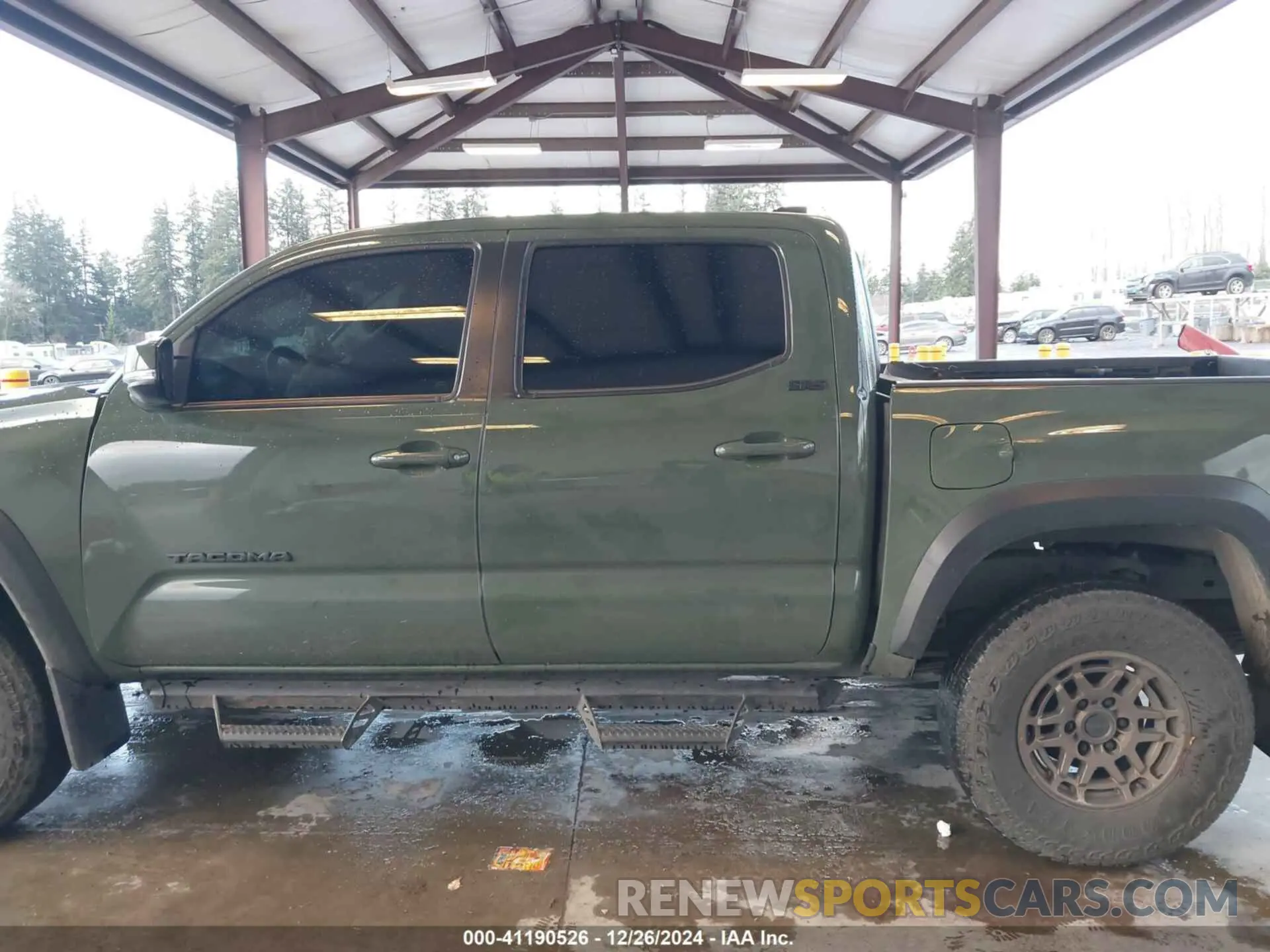 14 fotografías del automóvil dañado 3TYCZ5AN2NT093221 TOYOTA TACOMA 2022